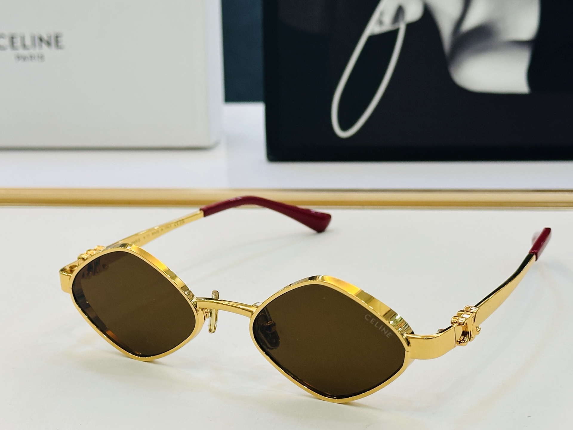 【CELINE】赛琳 CL42145U Size：51口20-143 一直热销的款式 欧美风 光泽度好 