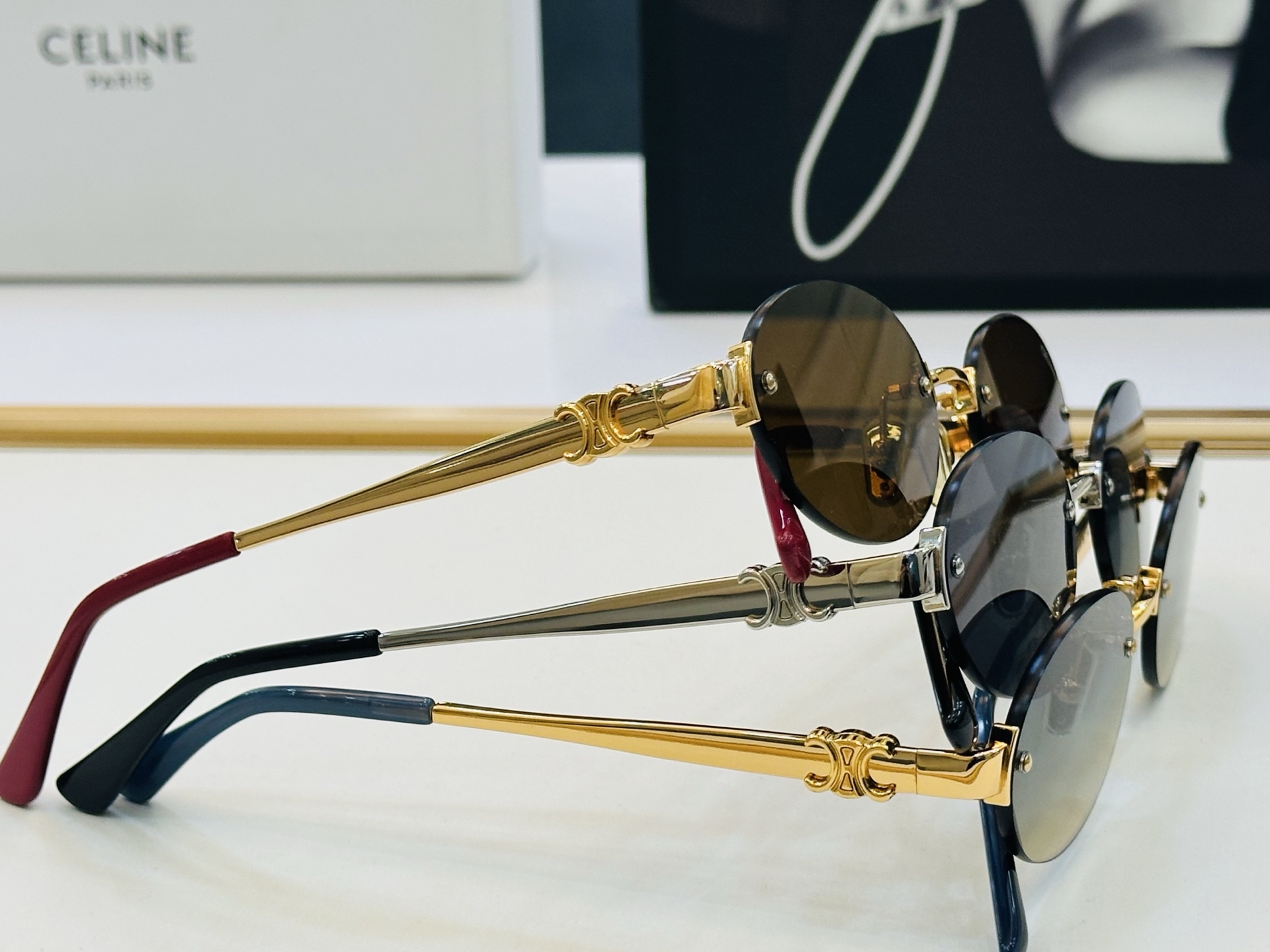 【CELINE】赛琳 CL42140U Size：55口19-143 一直热销的款式 欧美风 光泽度好 