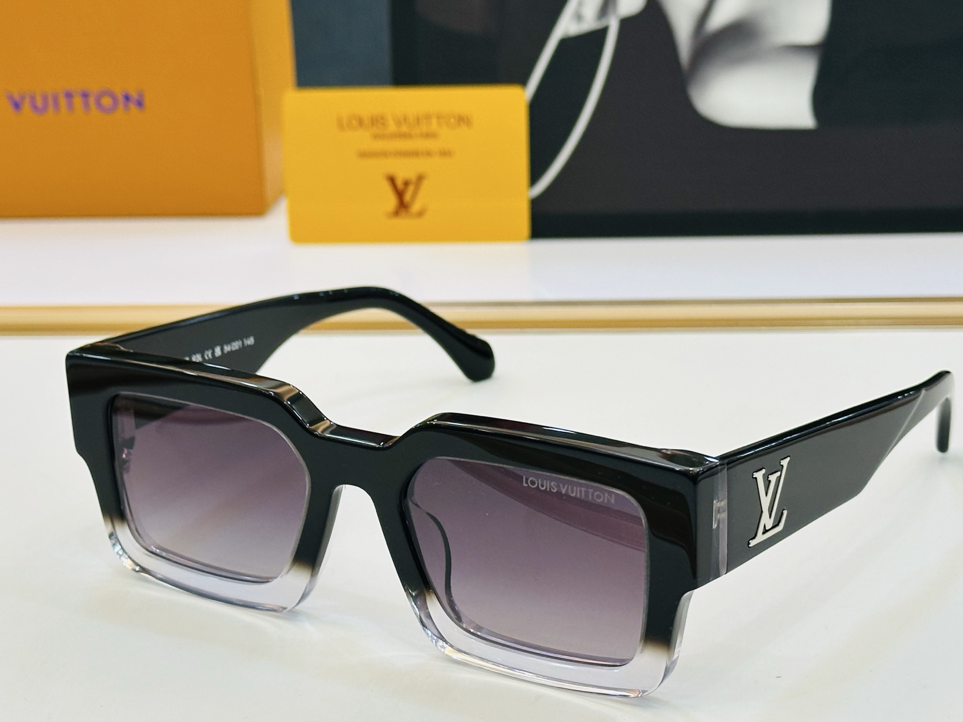 路易家 LOUIS *VUITON 原单高品质 Model: Z1579E 高端货 Size：54口21