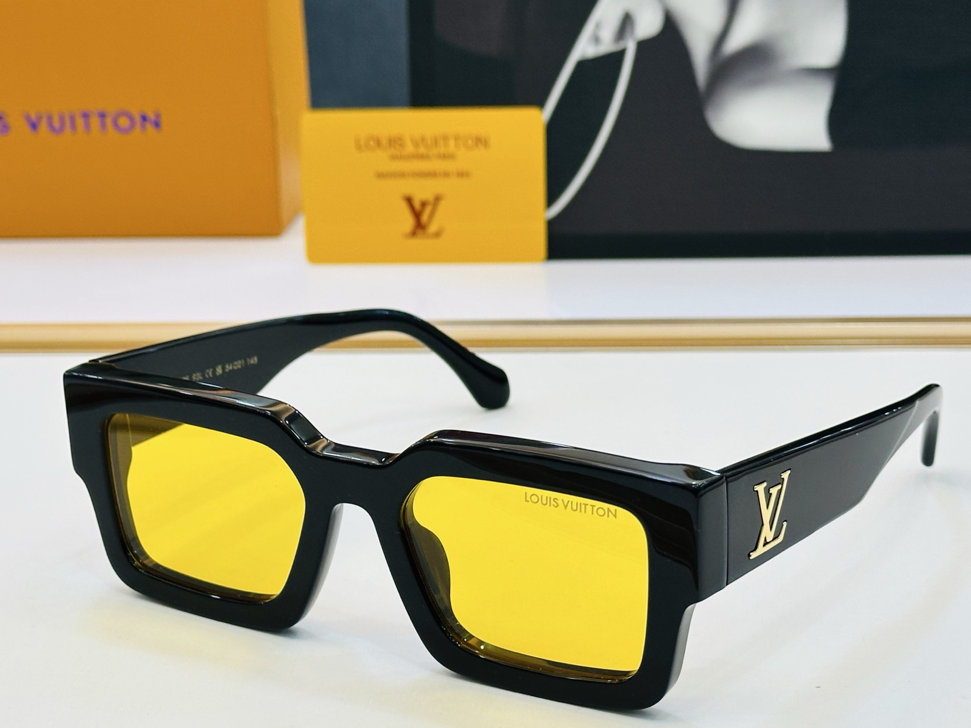 路易家 LOUIS *VUITON 原单高品质 Model: Z1579E 高端货 Size：54口21