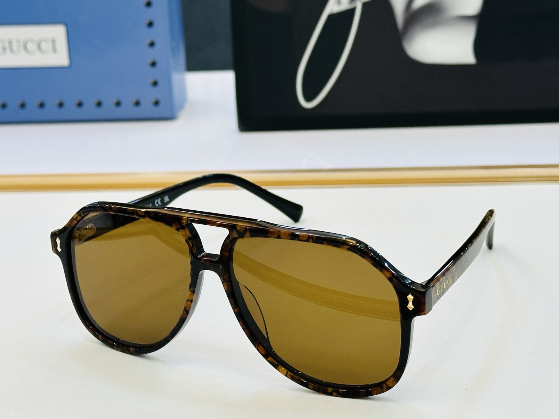 🔺GUCC*🔻 古家GG1042S Size：58口14-145 女士款 原版墨镜搭配镜框🔝🔝时尚靓丽 