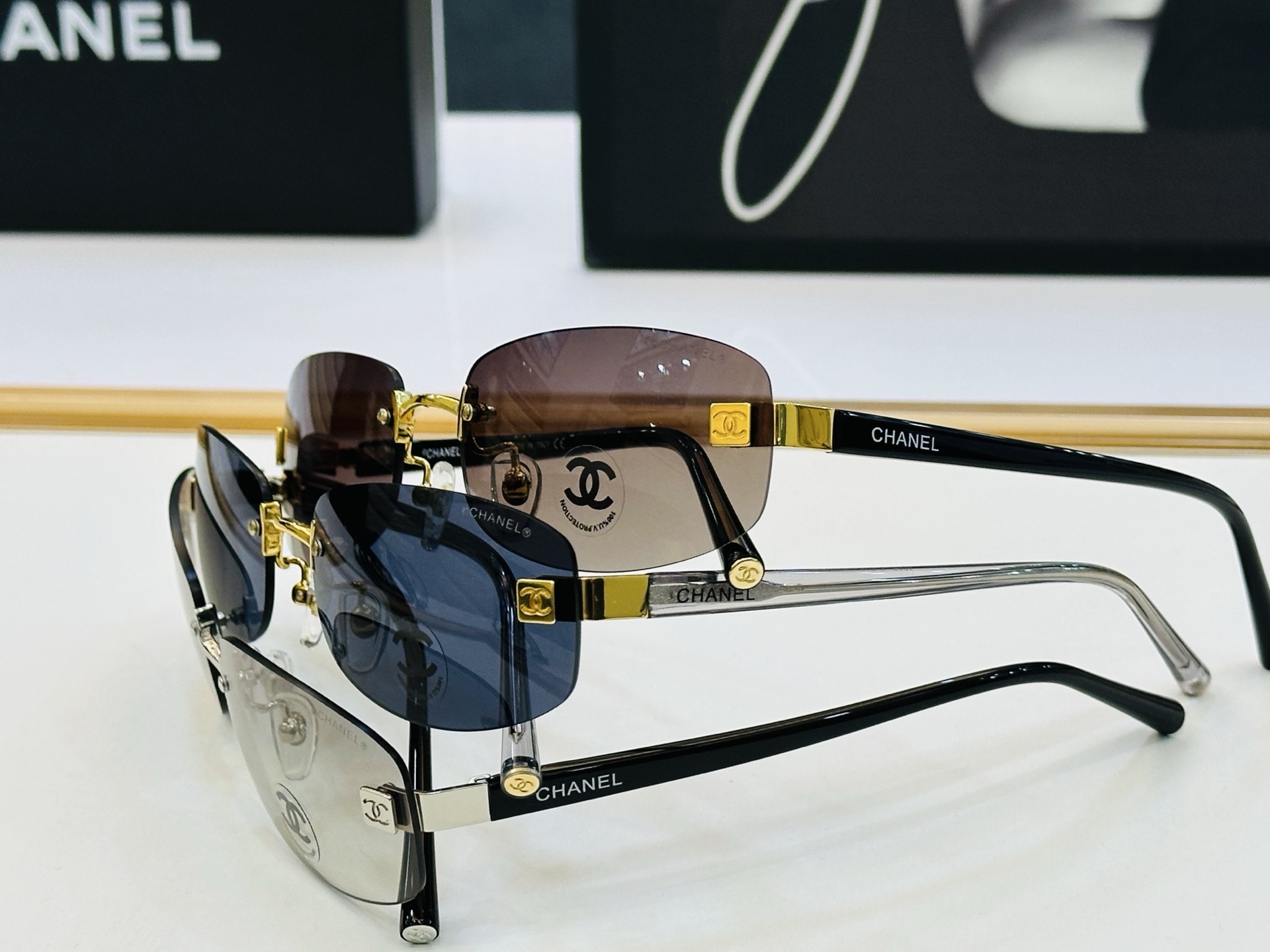 CHANE*香家 CH4067 SIZE：57口18-130 潮流爆款 太阳镜 😍😍高品质 F网红潮款墨