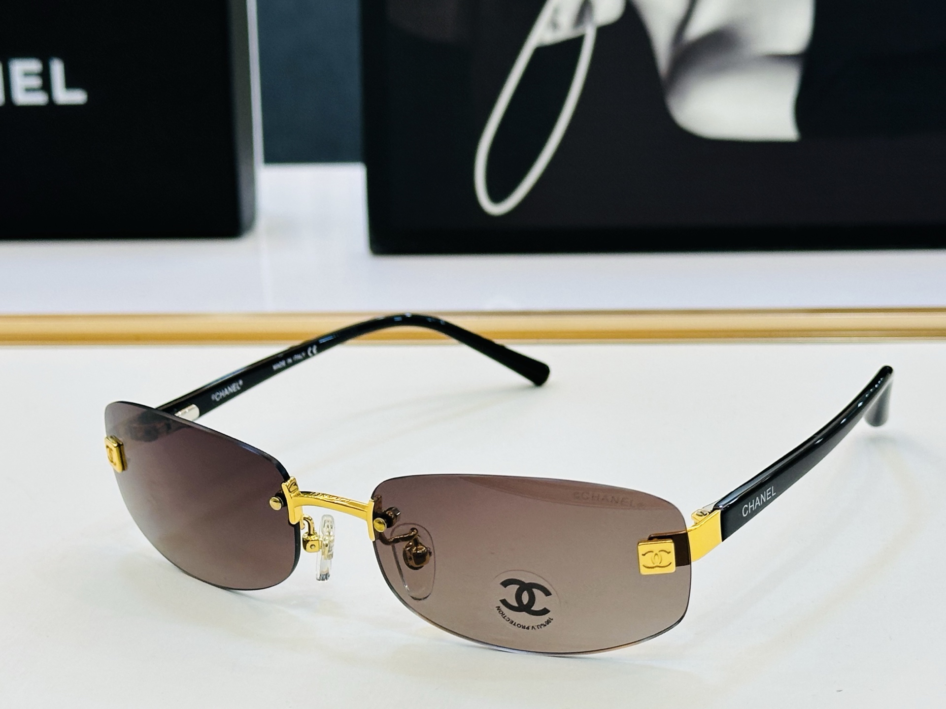 CHANE*香家 CH4067 SIZE：57口18-130 潮流爆款 太阳镜 😍😍高品质 F网红潮款墨