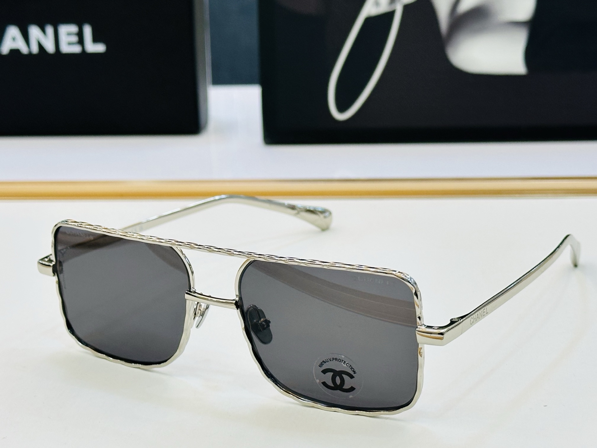 CHANE*香家 CH4294 SIZE：55口17-145 潮流爆款 太阳镜 😍😍高品质 一潮款墨镜🍻