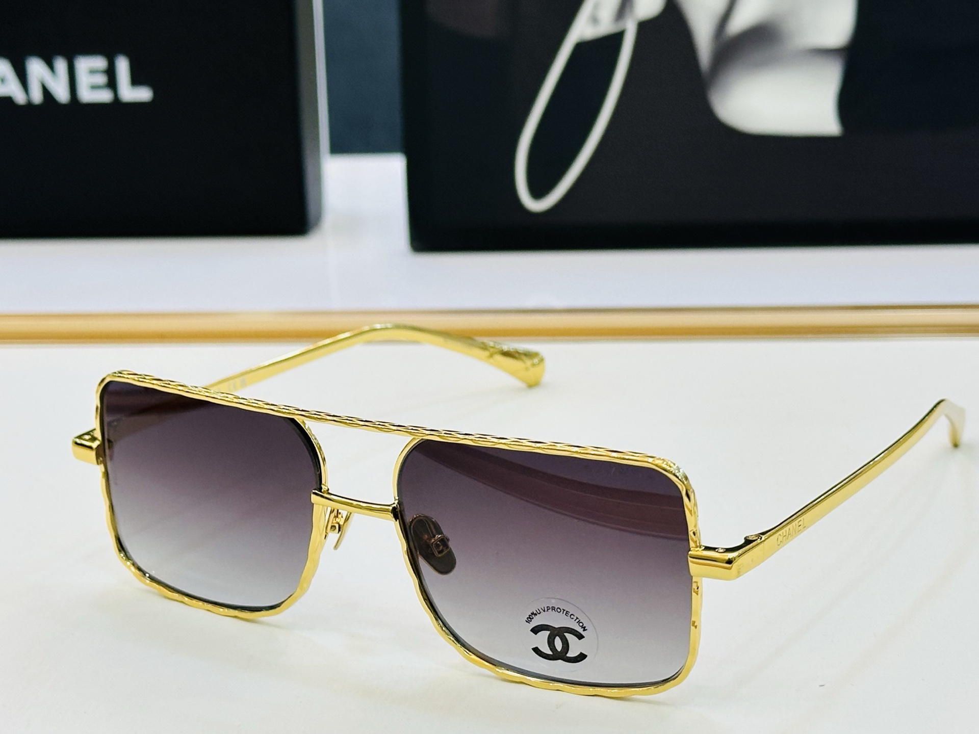 CHANE*香家 CH4294 SIZE：55口17-145 潮流爆款 太阳镜 😍😍高品质 一潮款墨镜🍻