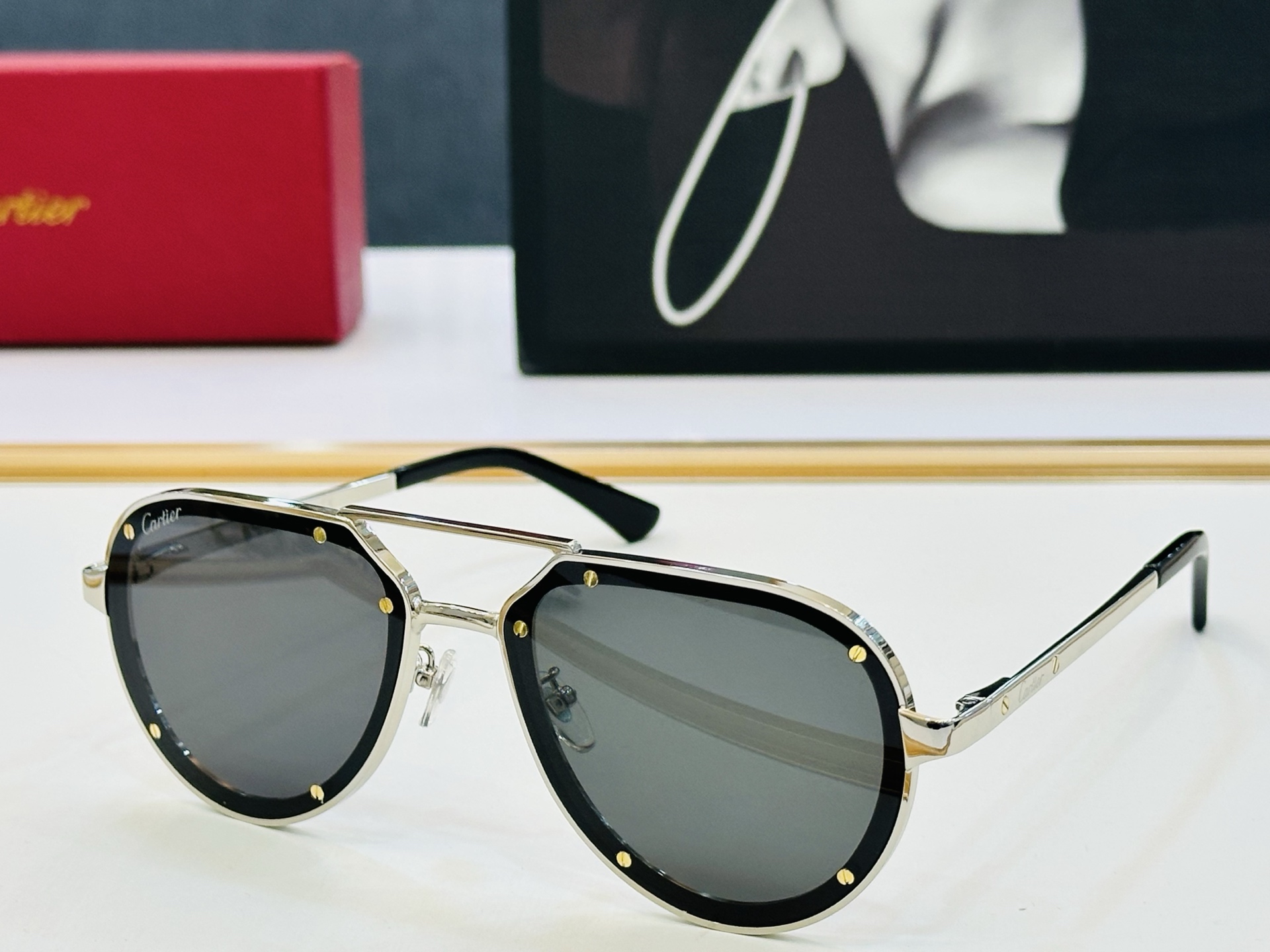 Cartier 卡家 MODEL: CT0195S Size：60口17-145 经典太阳眼镜 C开车墨