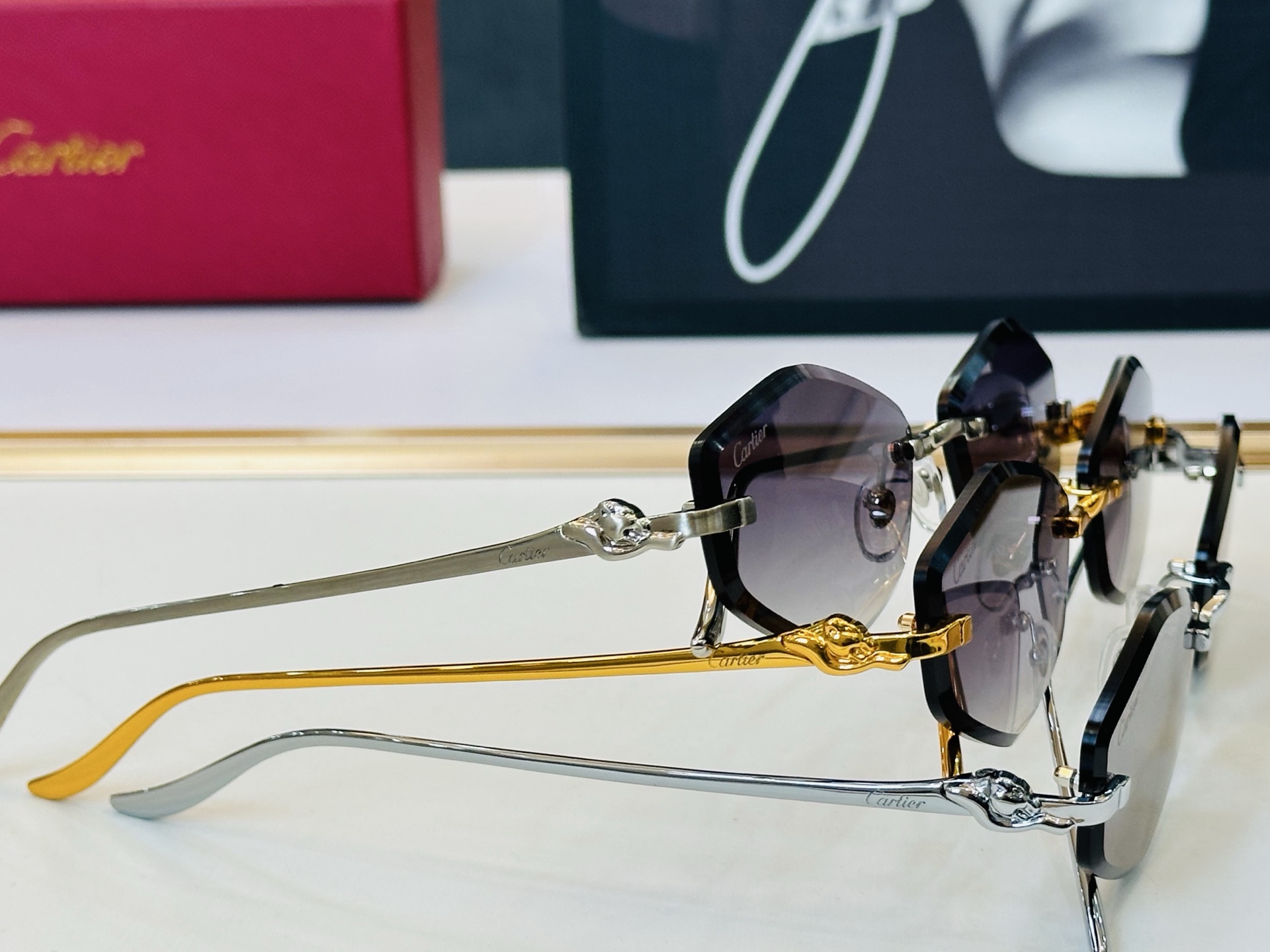 🆕 原版Cartie* 卡家 官网经典款 太阳镜 CT0923S Size：59口15-142 电镀工艺