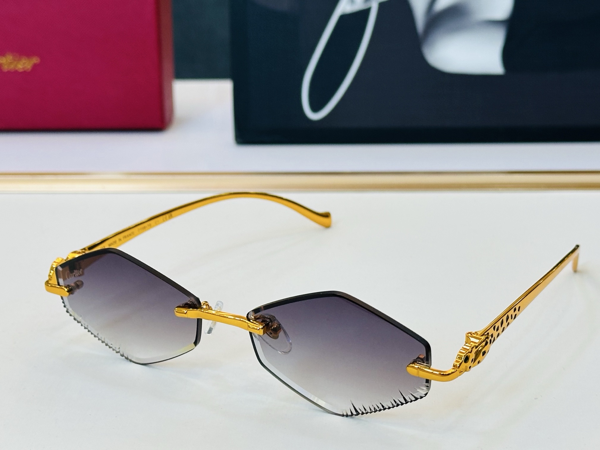 🆕 原版Cartie* 卡家 官网经典款 太阳镜 CT0917S Size：56口17-135 电镀工艺