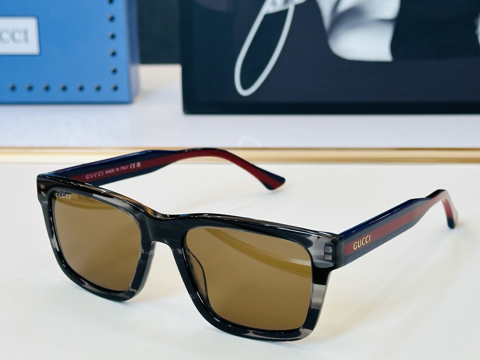 GUCC* 古家 GG1869S 🐝🐝系列 Size：53口19-145 🍁🍁 L超绝品质 。