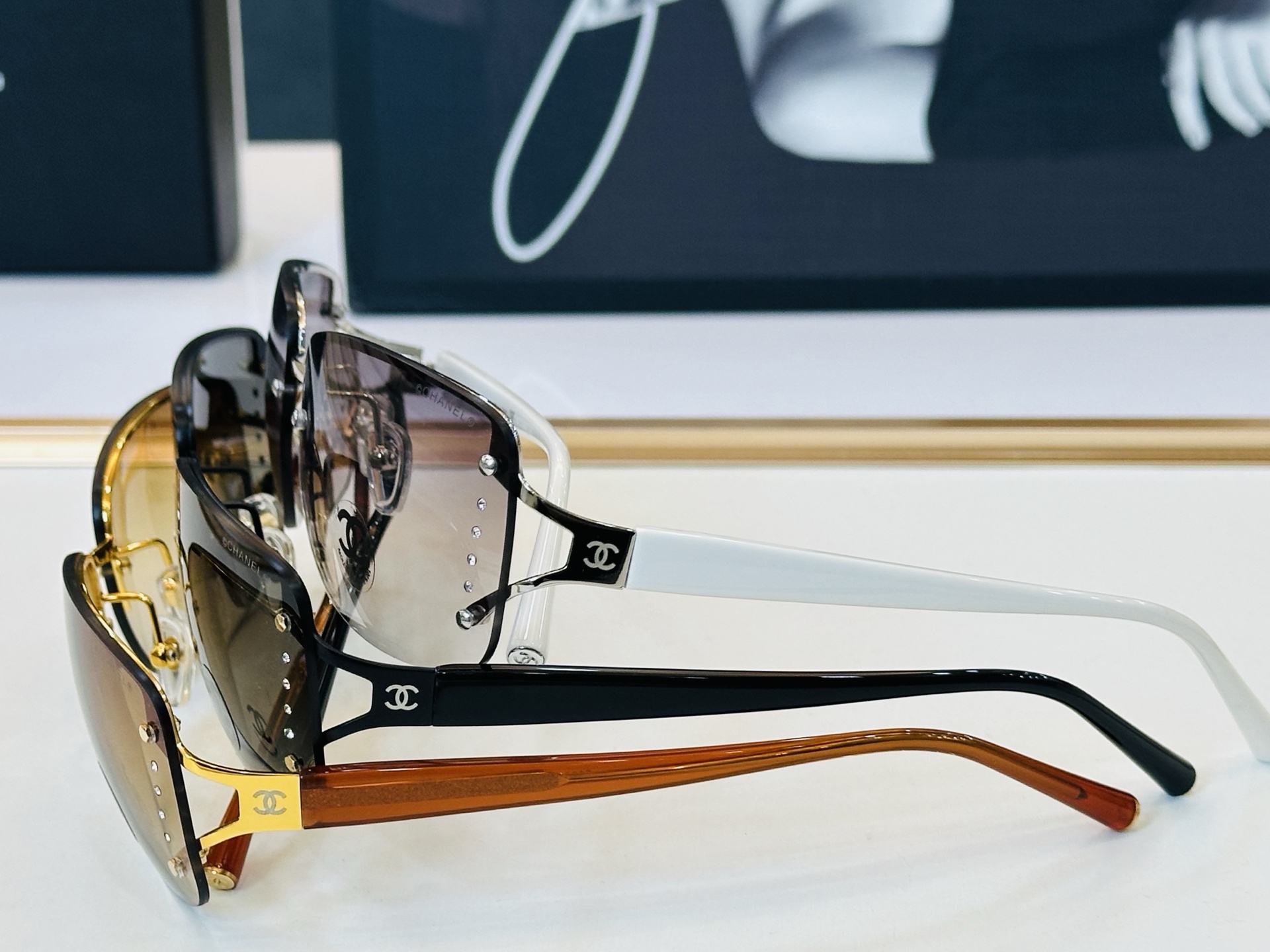 CHANE*香家 CH5038 SIZE：61口19-125 潮流爆款 太阳镜 😍😍高品质 F网红潮款墨