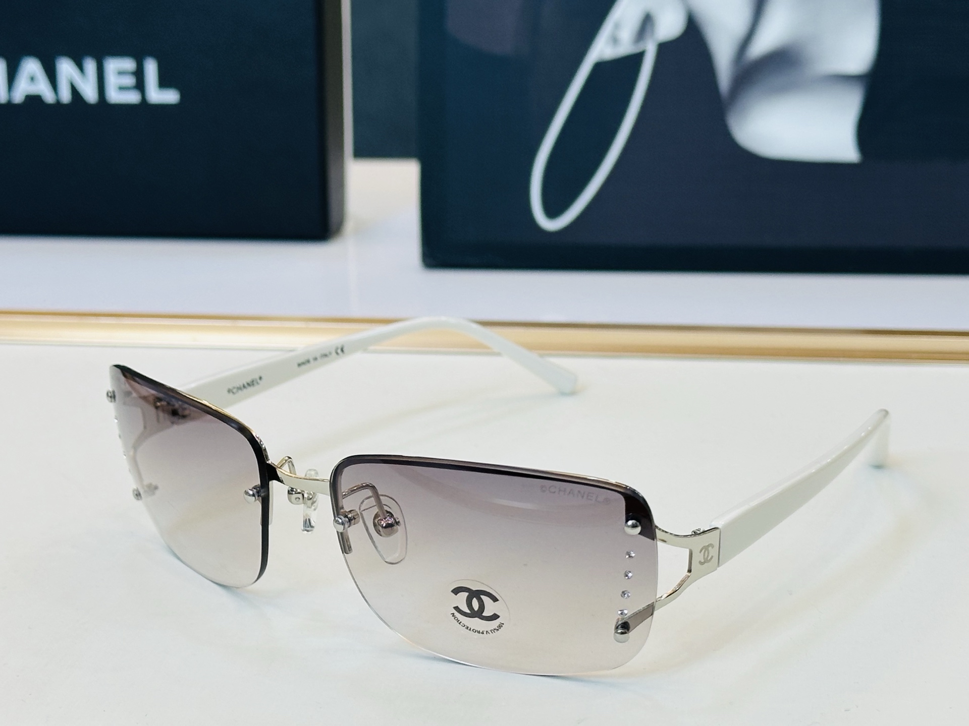 CHANE*香家 CH5038 SIZE：61口19-125 潮流爆款 太阳镜 😍😍高品质 F网红潮款墨