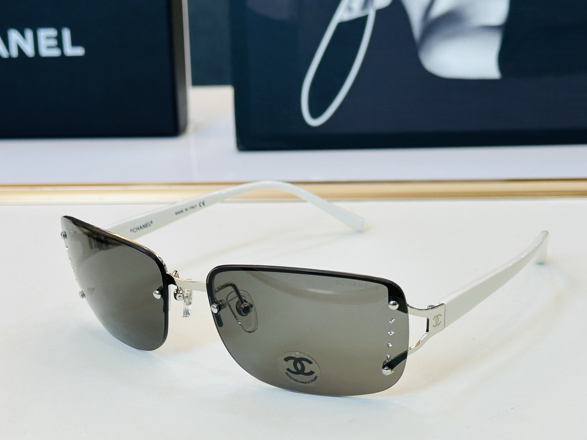 CHANE*香家 CH5038 SIZE：61口19-125 潮流爆款 太阳镜 😍😍高品质 F网红潮款墨
