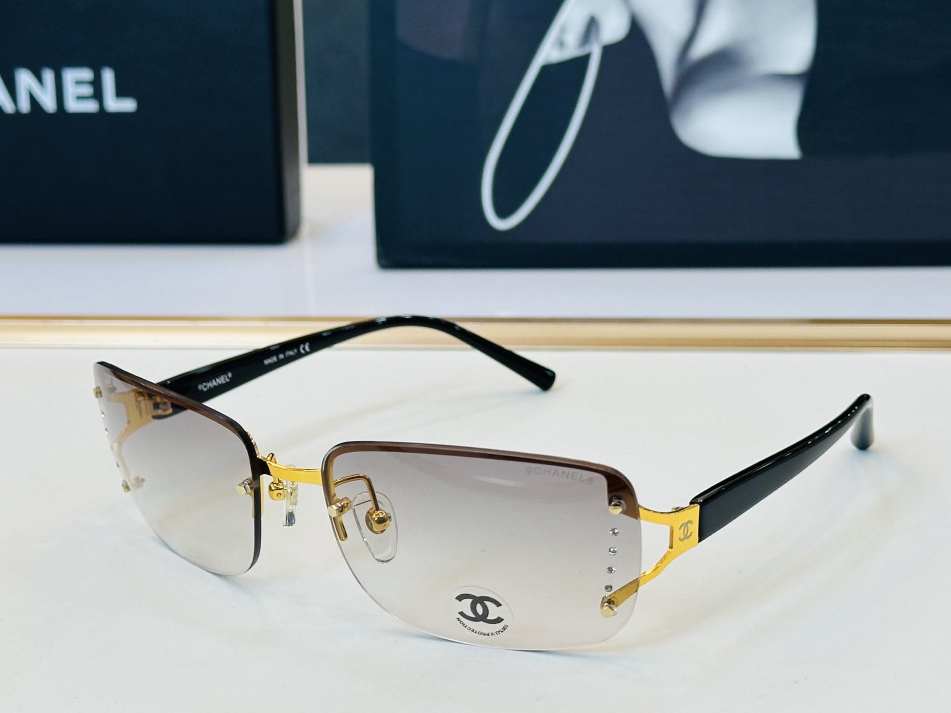 CHANE*香家 CH5038 SIZE：61口19-125 潮流爆款 太阳镜 😍😍高品质 F网红潮款墨