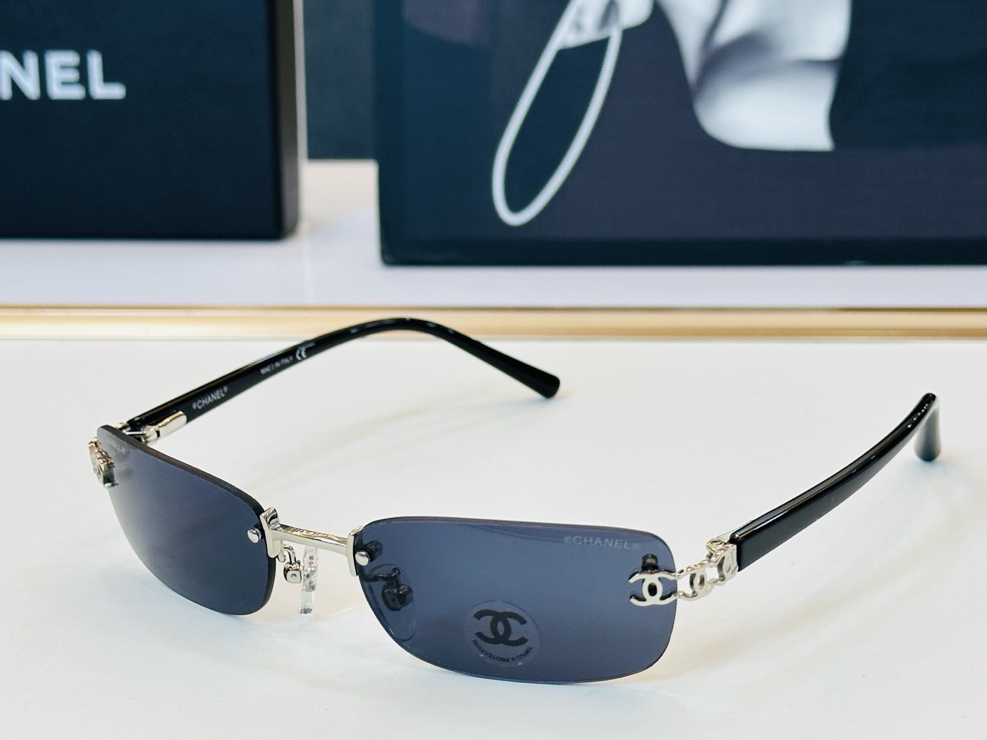 CHANE*香家 CH2026 SIZE：54口19-130 潮流爆款 太阳镜 😍😍高品质 F网红潮款墨