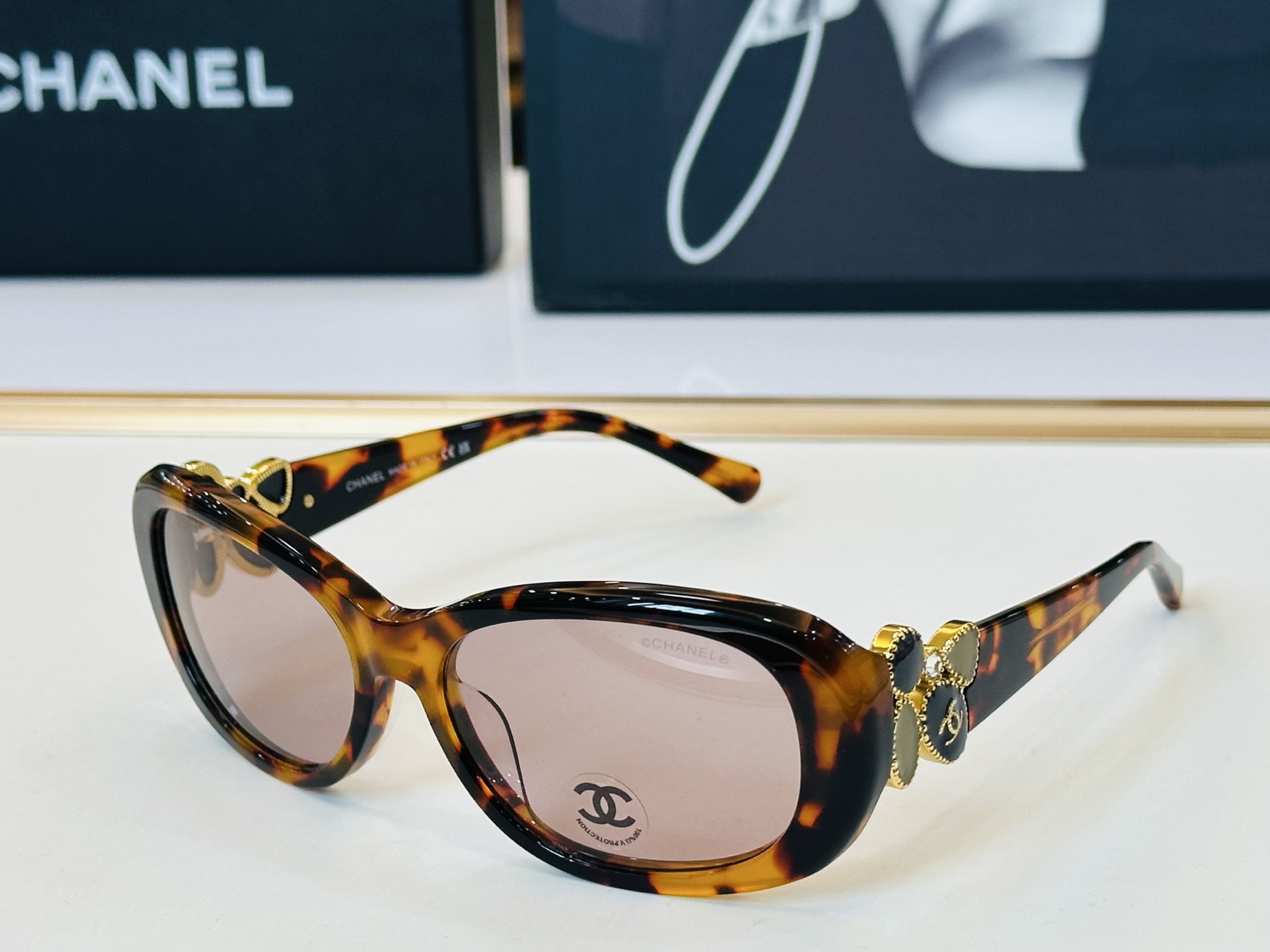 CHANE*香家 CH5181 SIZE：56口16-132 潮流爆款 太阳镜 😍😍高品质 F网红潮款墨