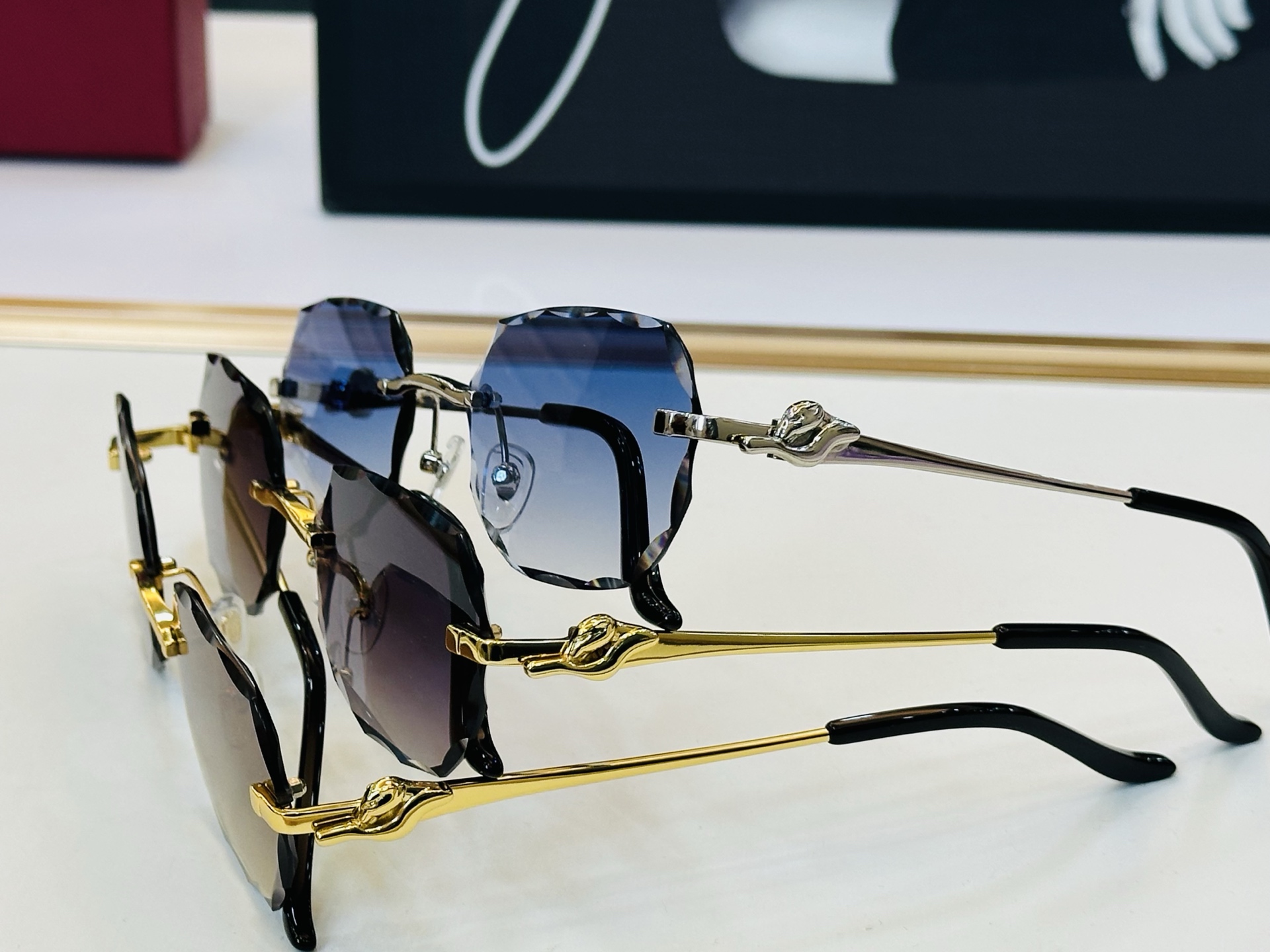 Cartie* 卡家 太阳镜 CT0679S Size：56口19-145 电镀工艺精湛气质十足！C男女