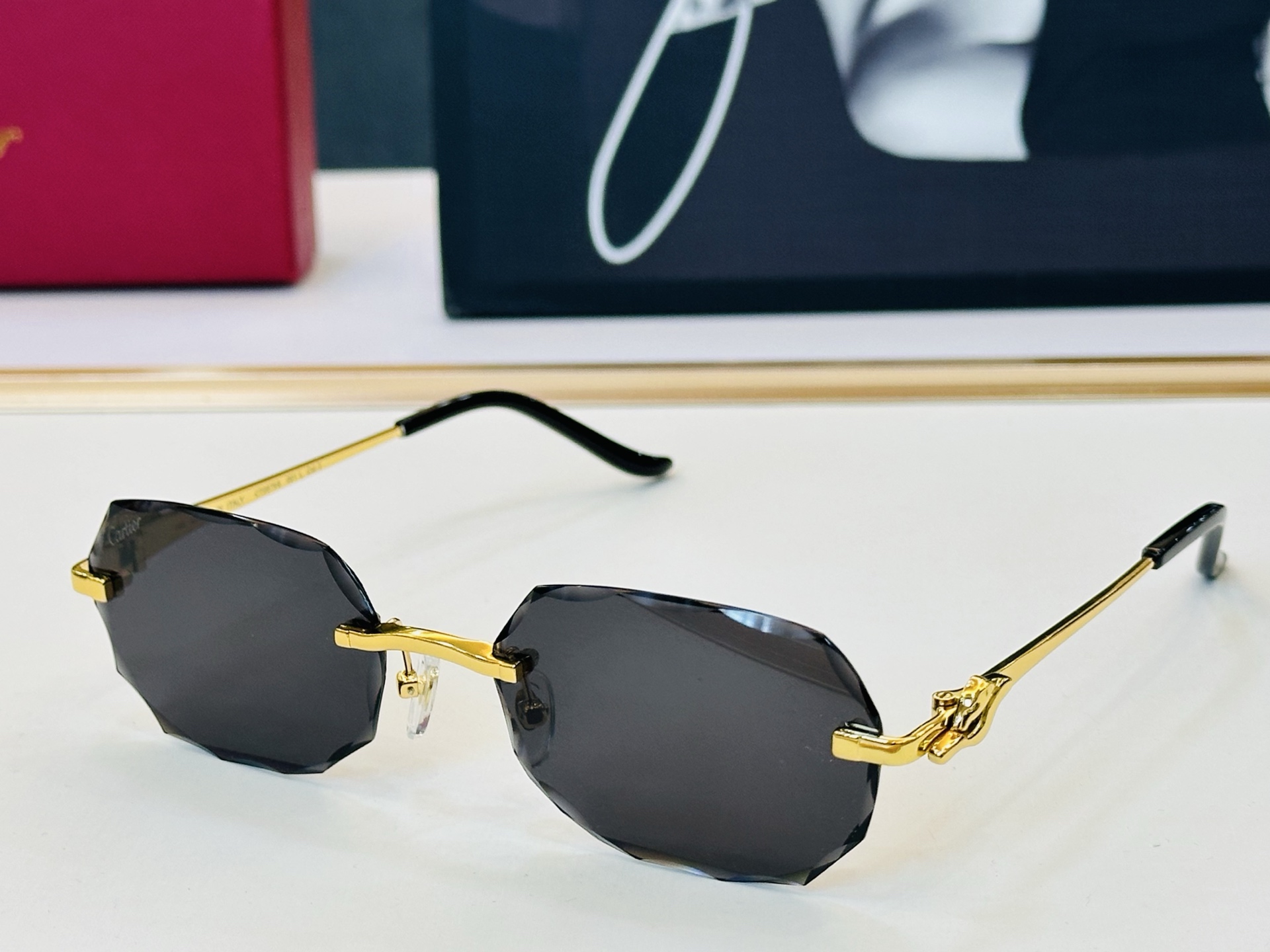 Cartie* 卡家 太阳镜 CT0679S Size：56口19-145 电镀工艺精湛气质十足！C男女