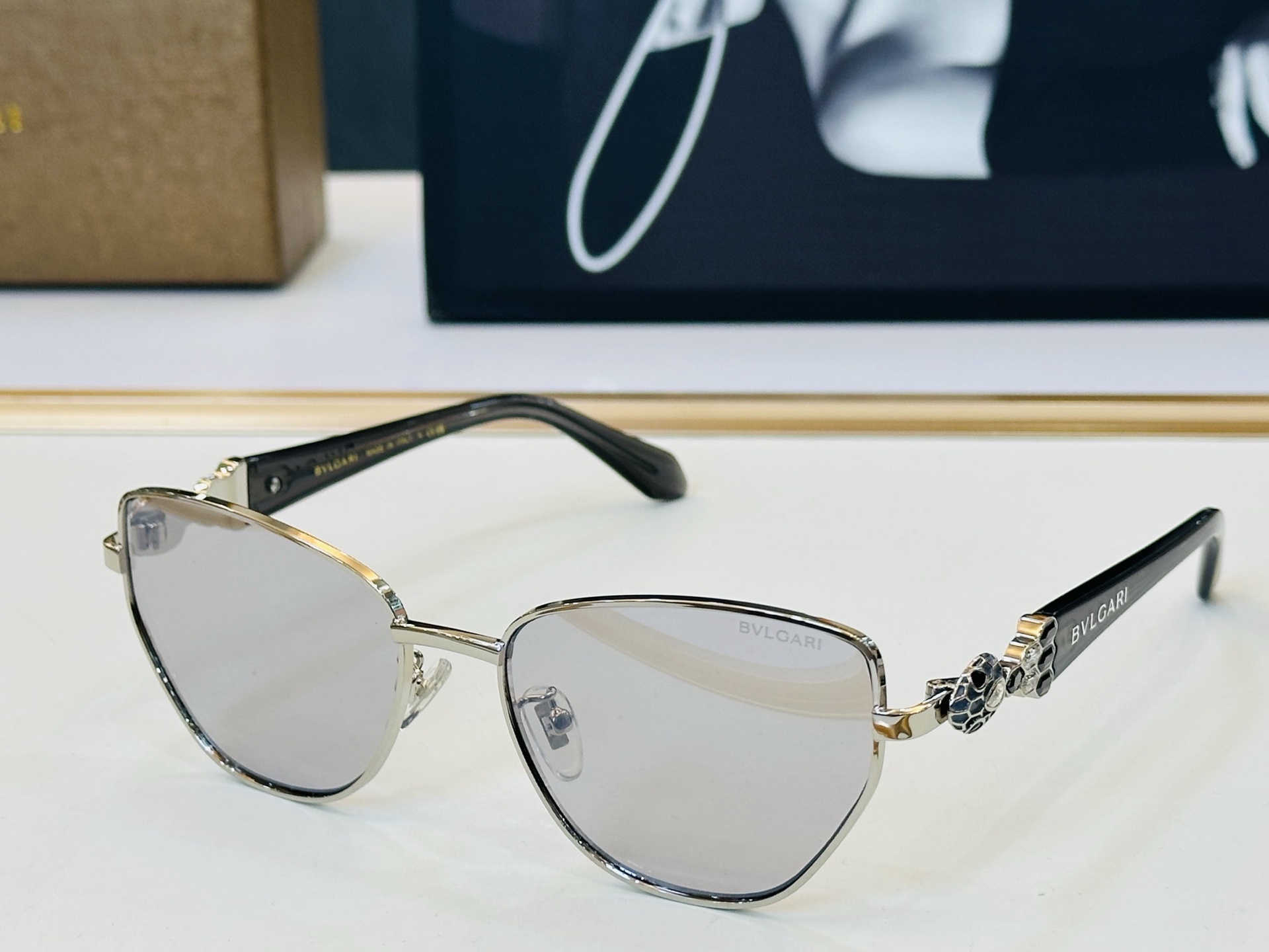 🆕款 官网同售 宝格家 BV1809LU 👍 Size ：56口17-145 绝对要买😎品质非常完美 b