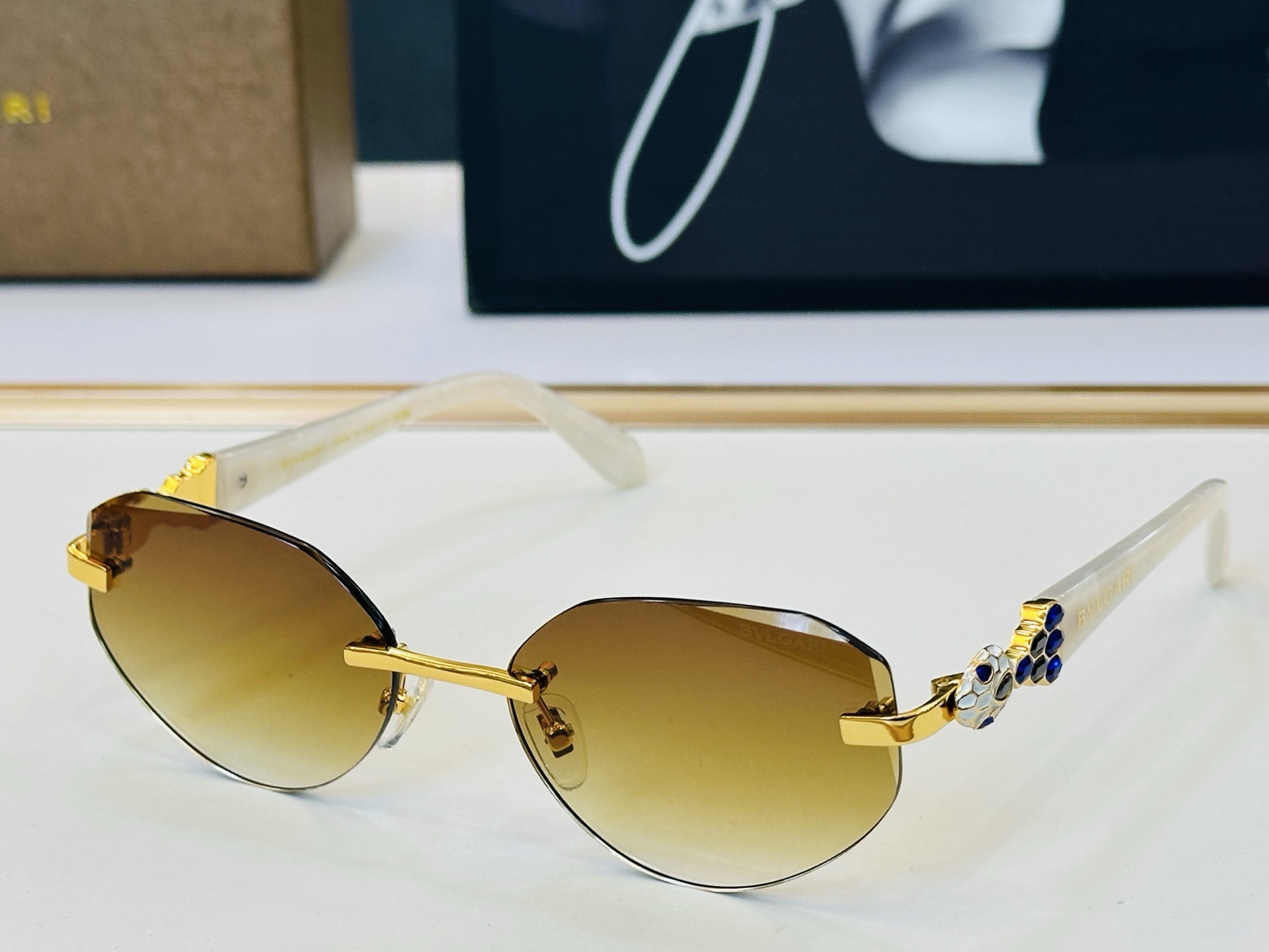 🆕款 官网同售 宝格家 BV1806LU 👍 Size ：57口18-145 绝对要买😎品质非常完美 b