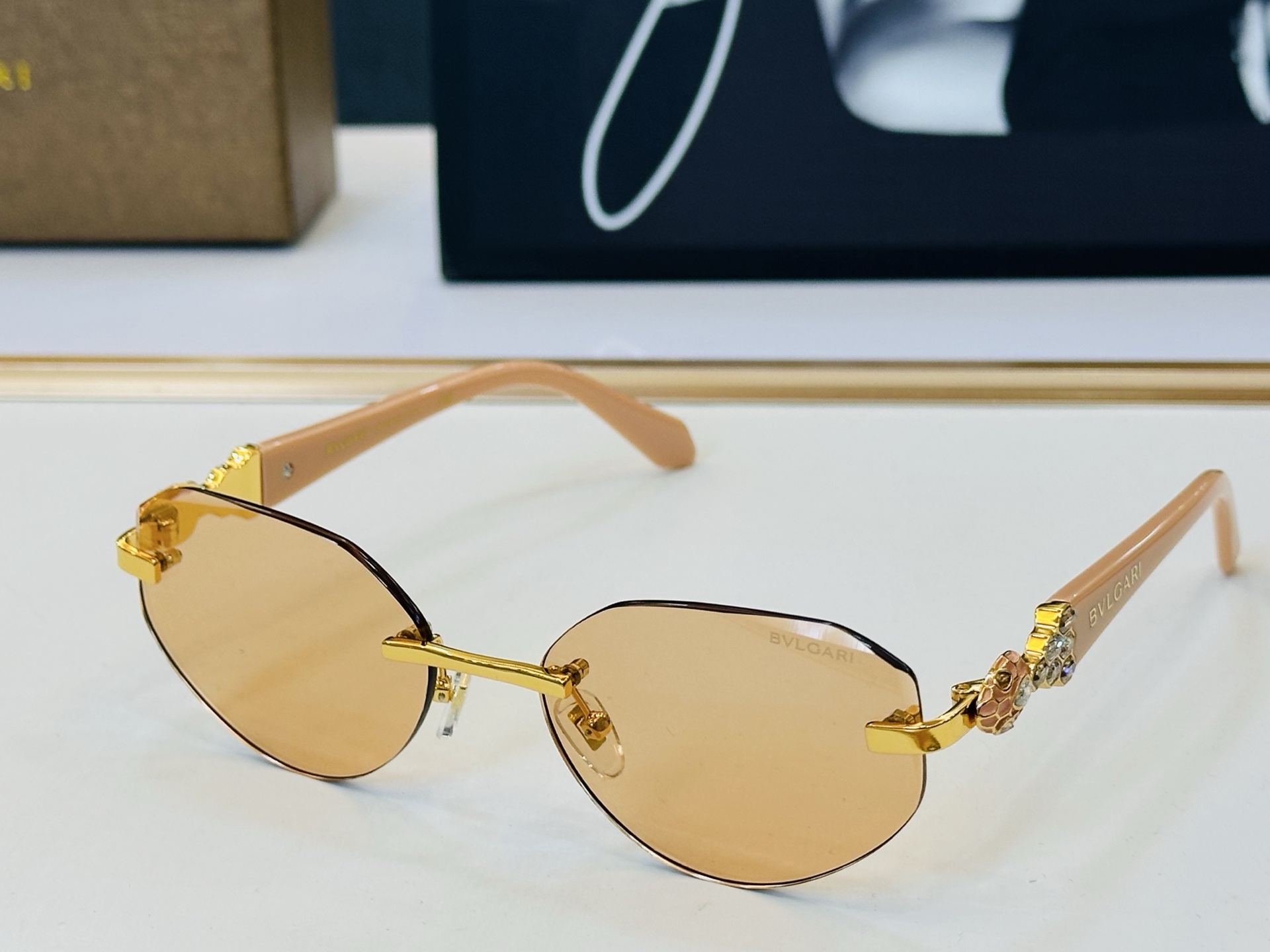 🆕款 官网同售 宝格家 BV1806LU 👍 Size ：57口18-145 绝对要买😎品质非常完美 b