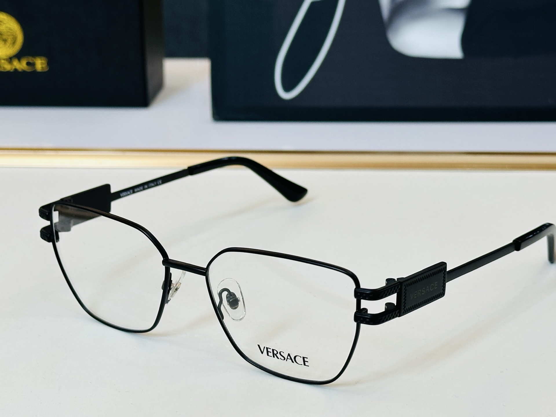 🎉🎉范思家 VERSACE✨✨✨MODEL：VE1301 Size：53口16-140 ✨L 有范