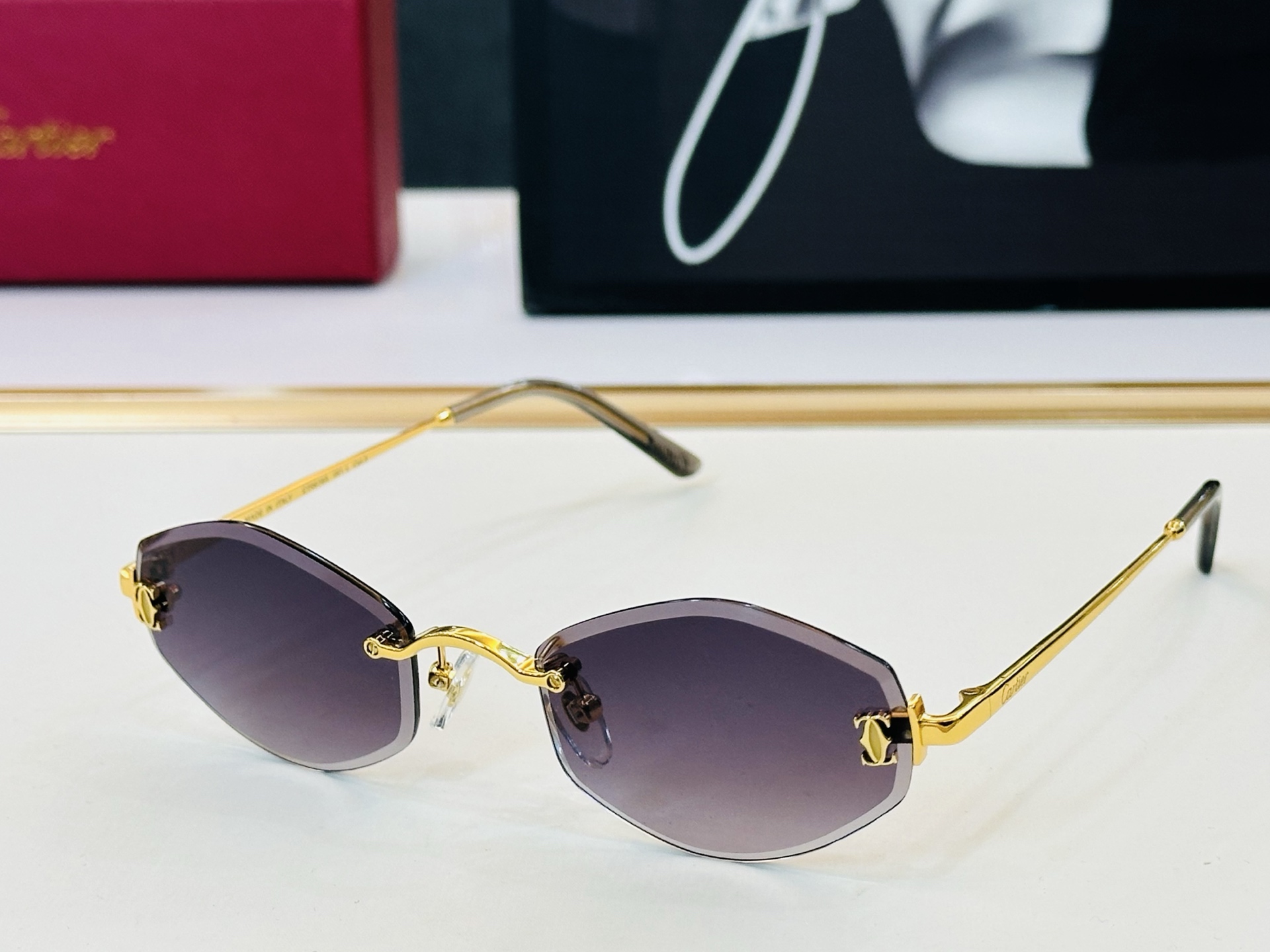 🆕 原版Cartie* 卡家 太阳镜 CT0678S Size：52口20-145 工艺精湛大牌品 C戴