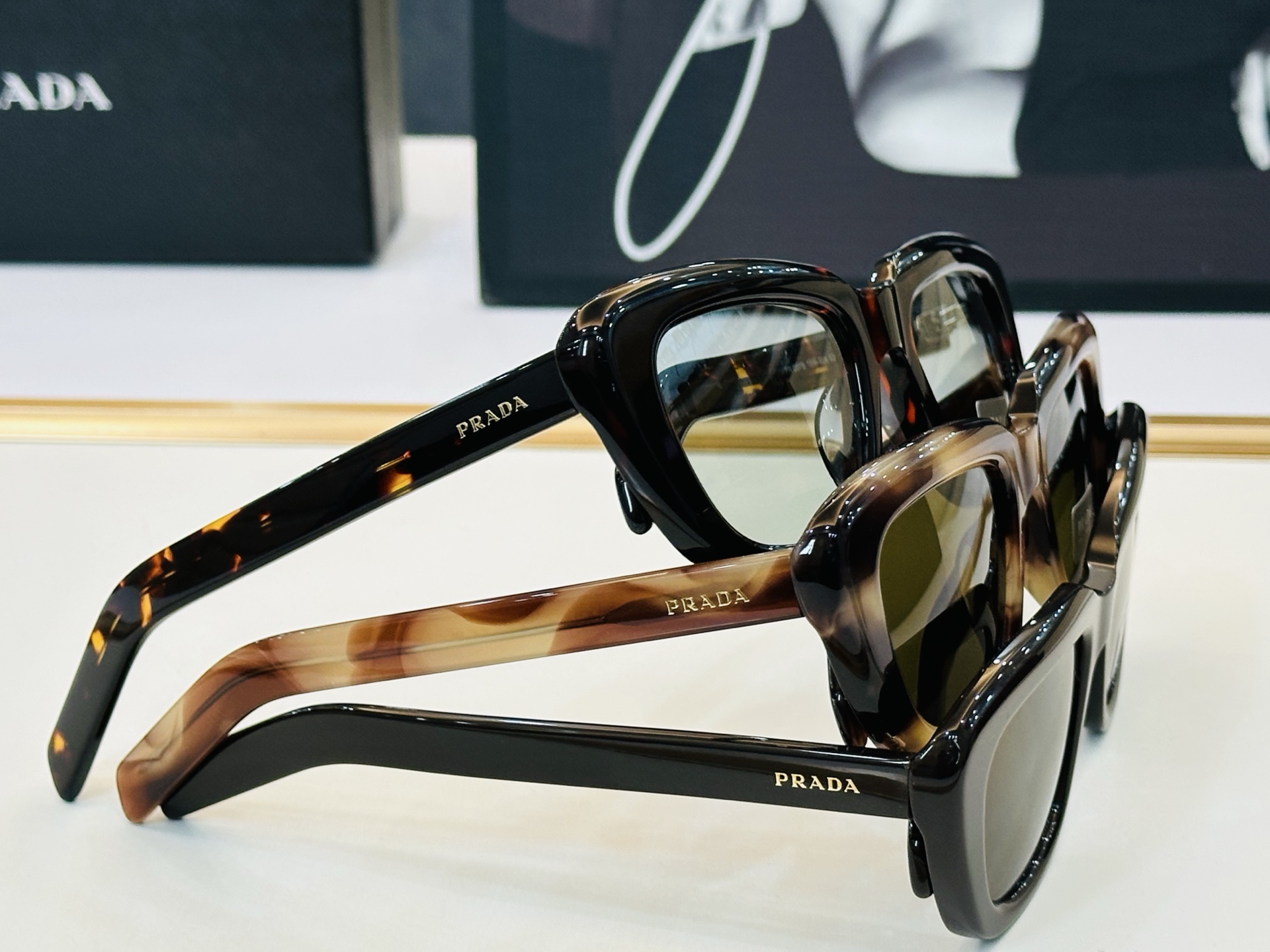 🔺PRAD*🔻普家 PR D07S Size：53口20-140 眼镜系列堪称精湛制作 彰显独特个 M最