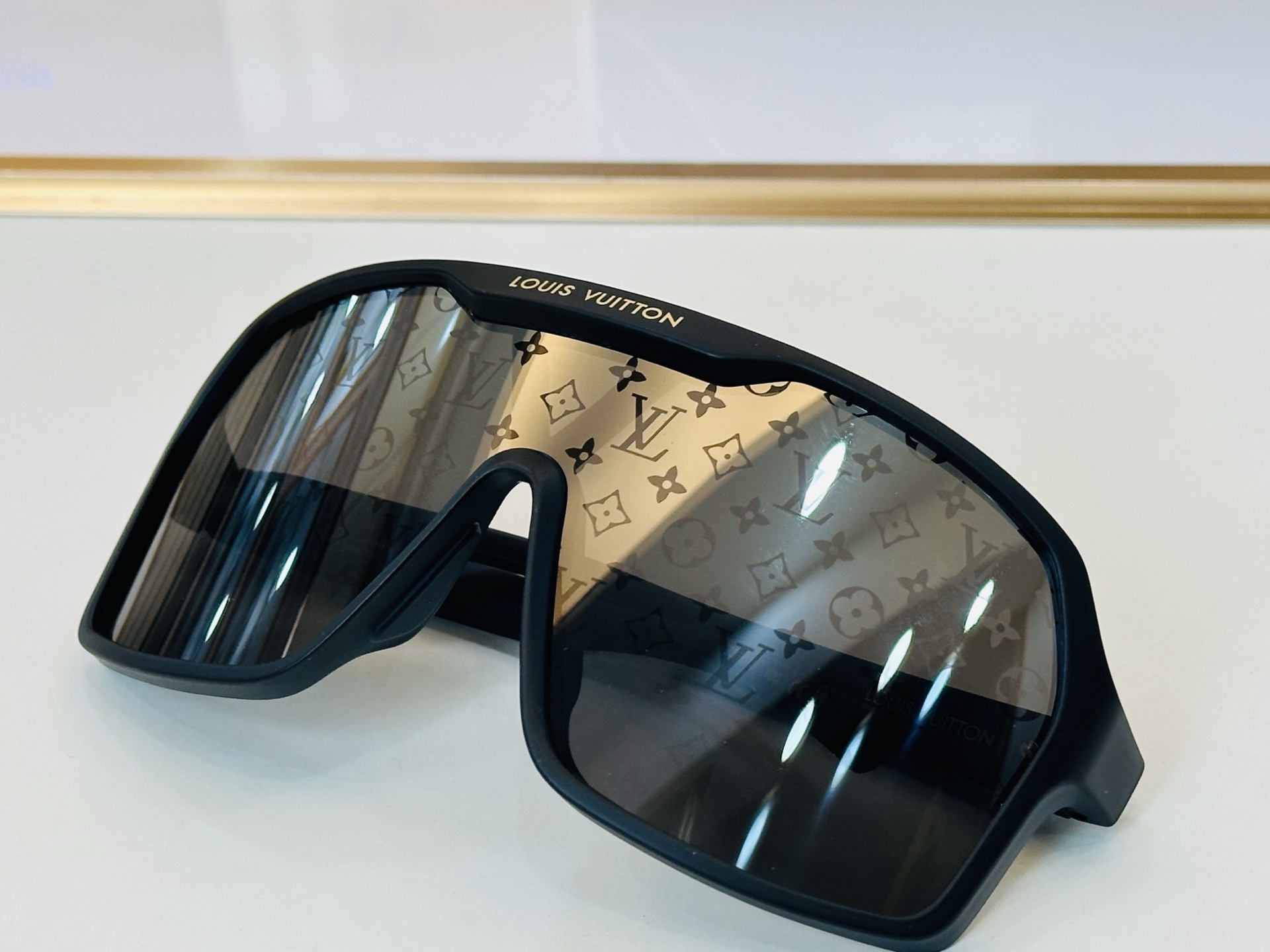 路易家 🎩Z3101U Size：135口00-120 充满活力的 展现独特个性🌟展现大气的你 S高品质