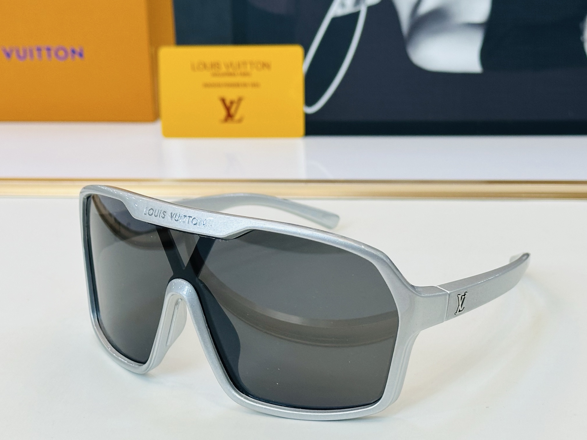 路易家 🎩Z3101U Size：135口00-120 充满活力的 展现独特个性🌟展现大气的你 S高品质