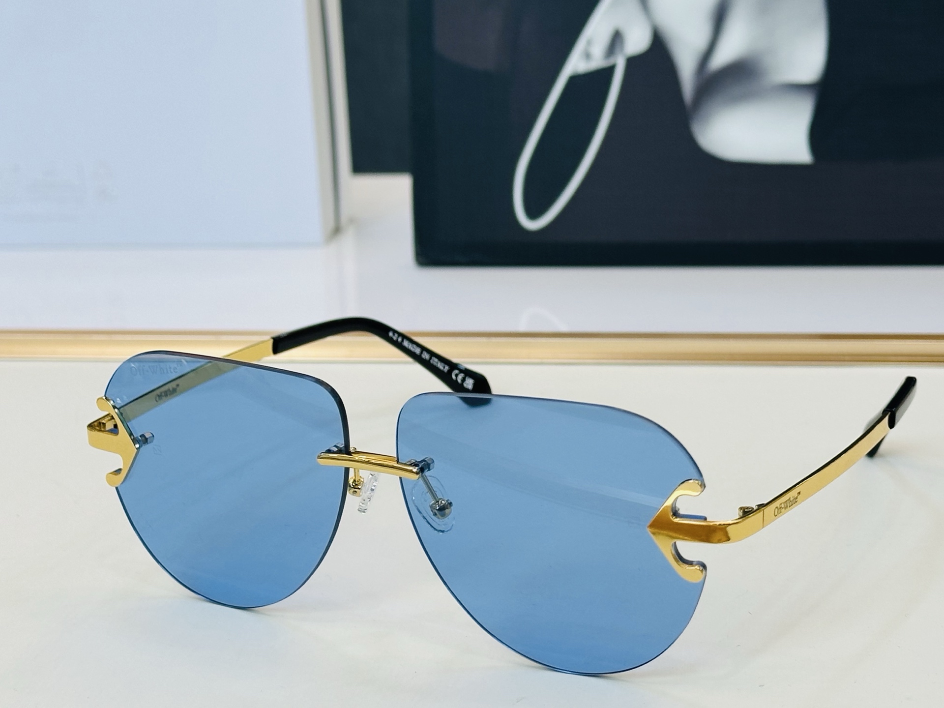 官网款 OFF WHITE MODEL:5507 SIZE: 62口11-150 时尚太阳镜 S潮款