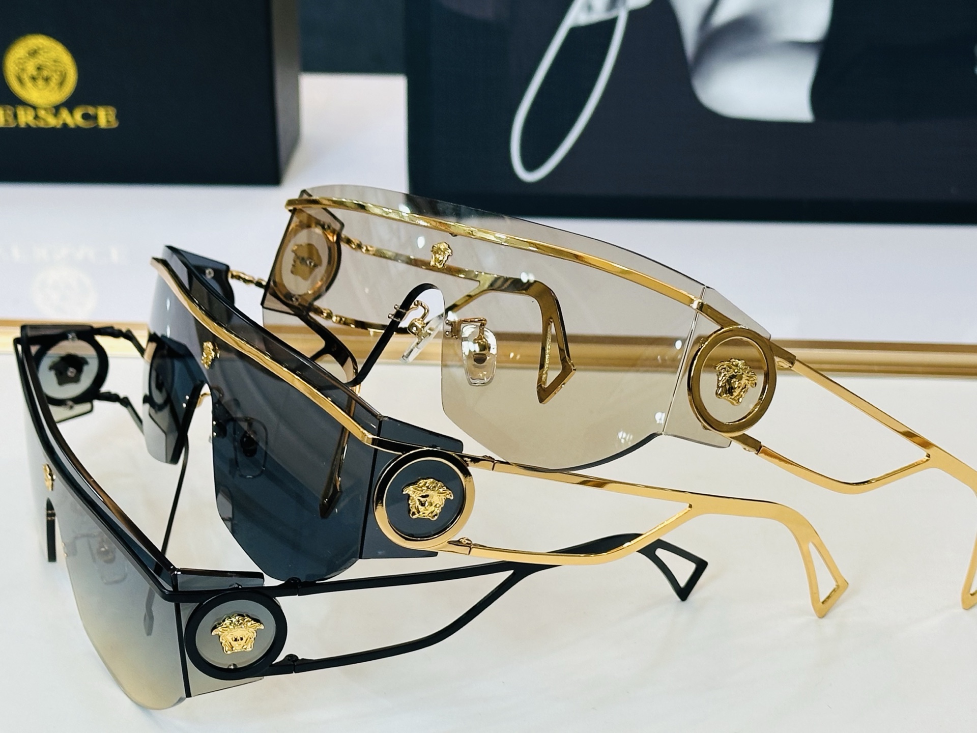 🎉🎉范思家 VERSACE✨✨✨MODEL：VE6774 ✨✨✨SIZE：145口0-116 ✨K有范