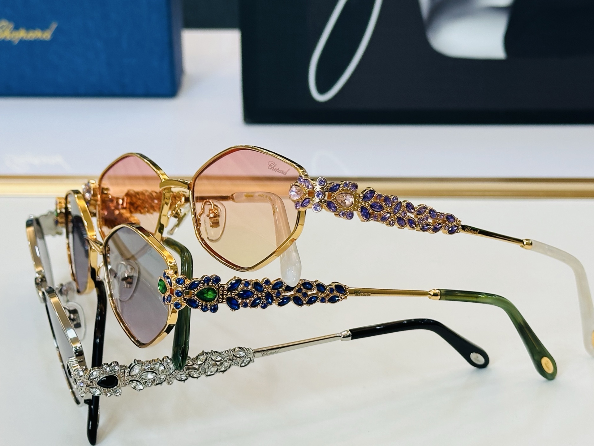 肖邦 🎩 SCHG987 Size：55口17-142 充满活力的 展现独特个性🌟展现大气的你 L高品质