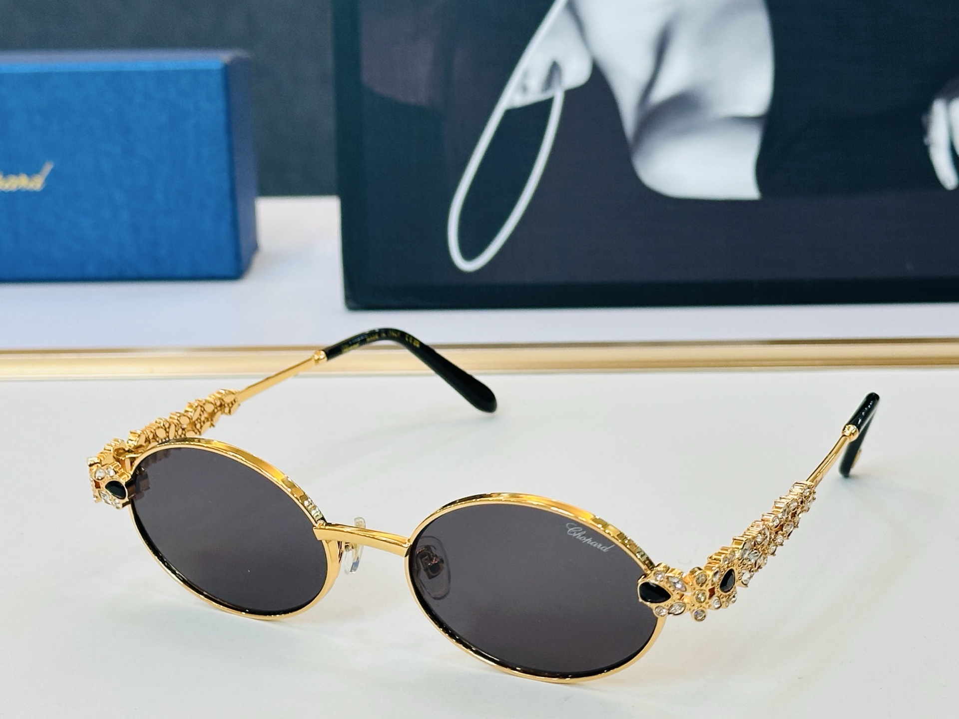 肖邦 🎩 SCHG986 Size：54口19-142 充满活力的 展现独特个性🌟展现大气的你 L高品质