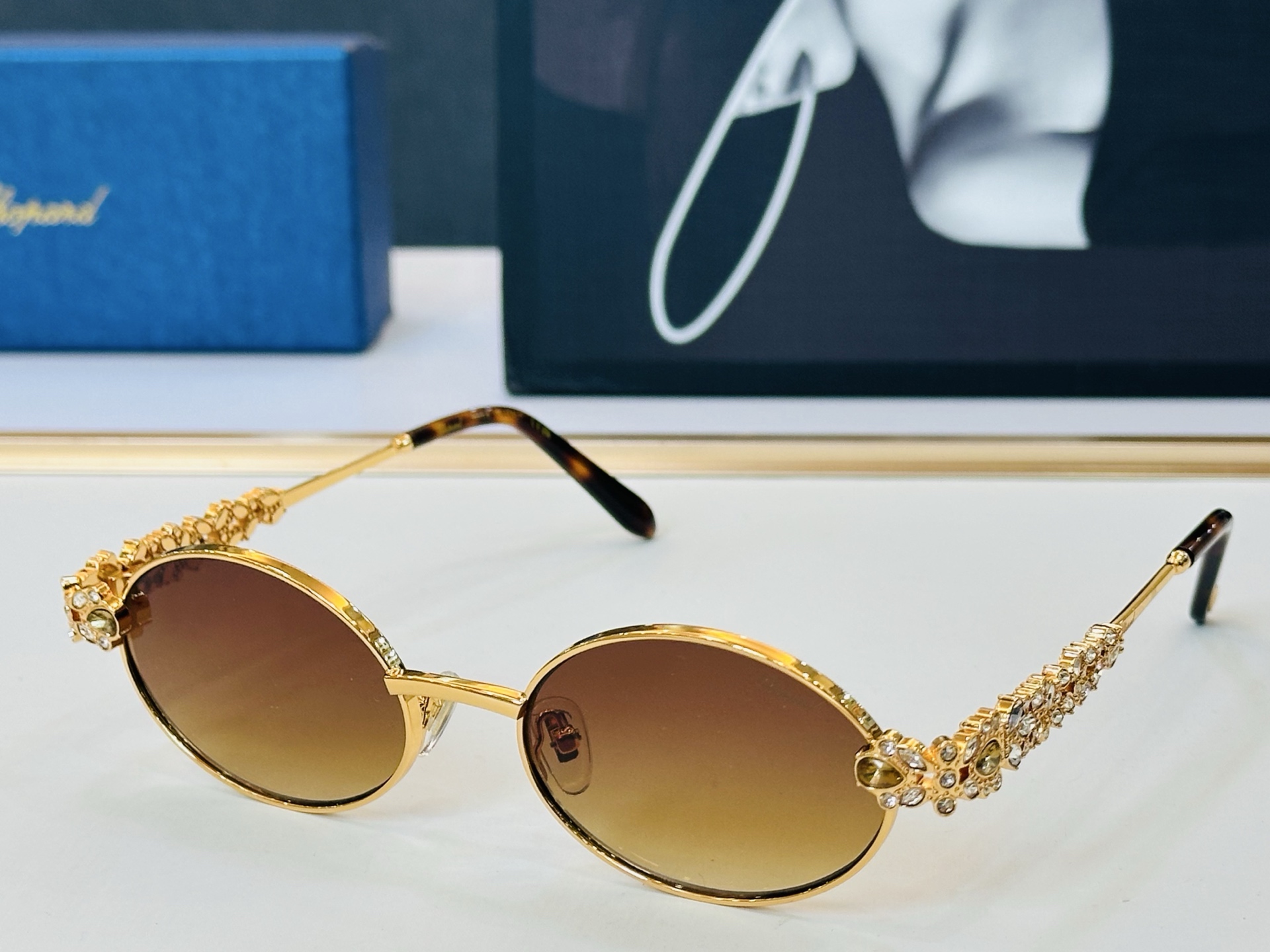 肖邦 🎩 SCHG986 Size：54口19-142 充满活力的 展现独特个性🌟展现大气的你 L高品质