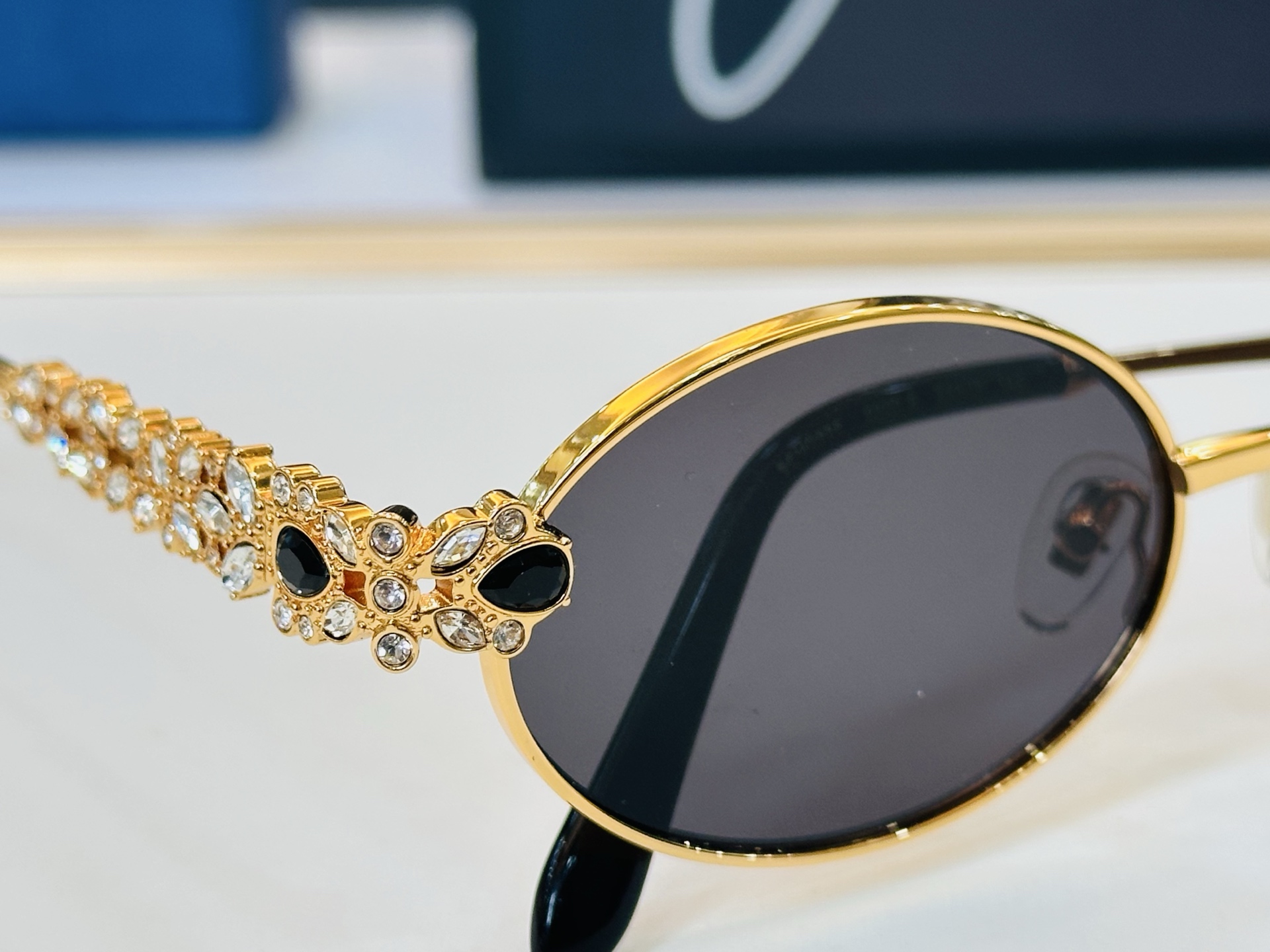 肖邦 🎩 SCHG986 Size：54口19-142 充满活力的 展现独特个性🌟展现大气的你 L高品质