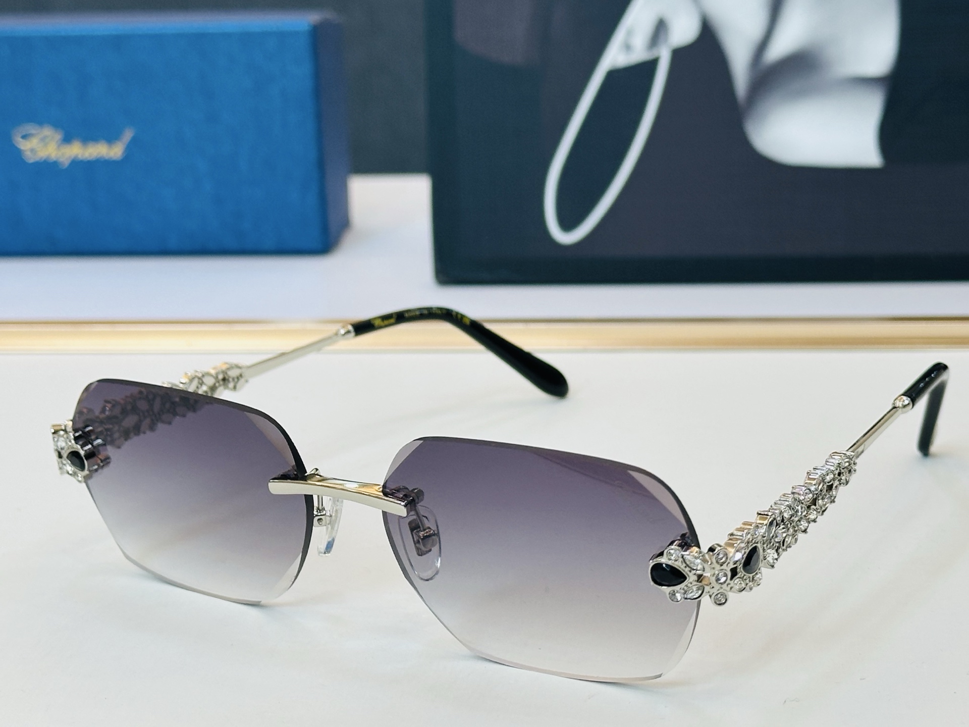 肖邦 🎩 SCHG984 Size：60口17-142 充满活力的 展现独特个性🌟展现大气的你 L高品质