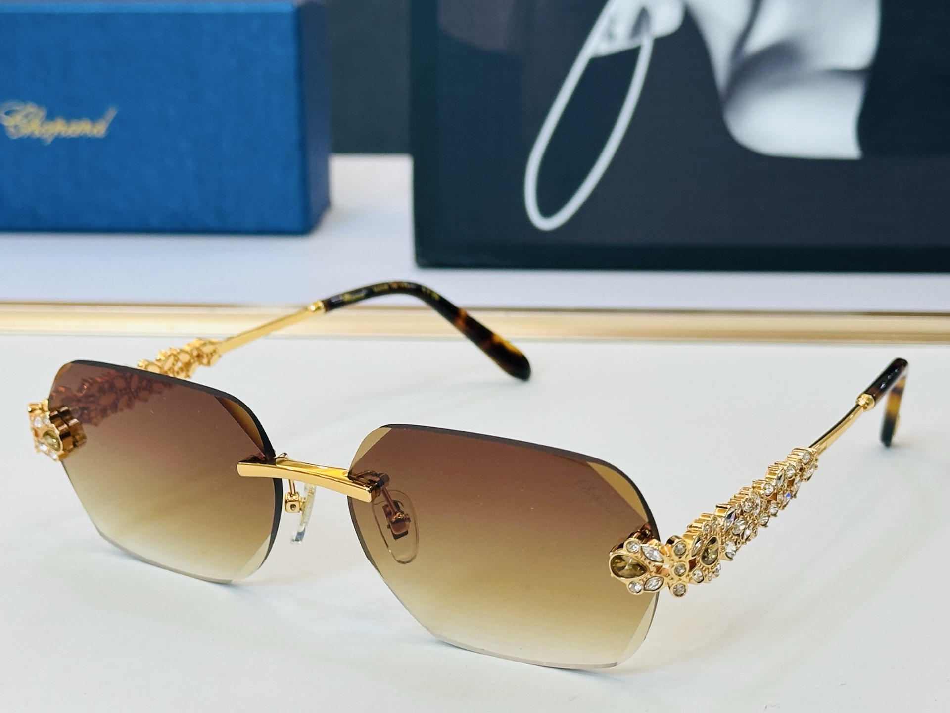 肖邦 🎩 SCHG984 Size：60口17-142 充满活力的 展现独特个性🌟展现大气的你 L高品质