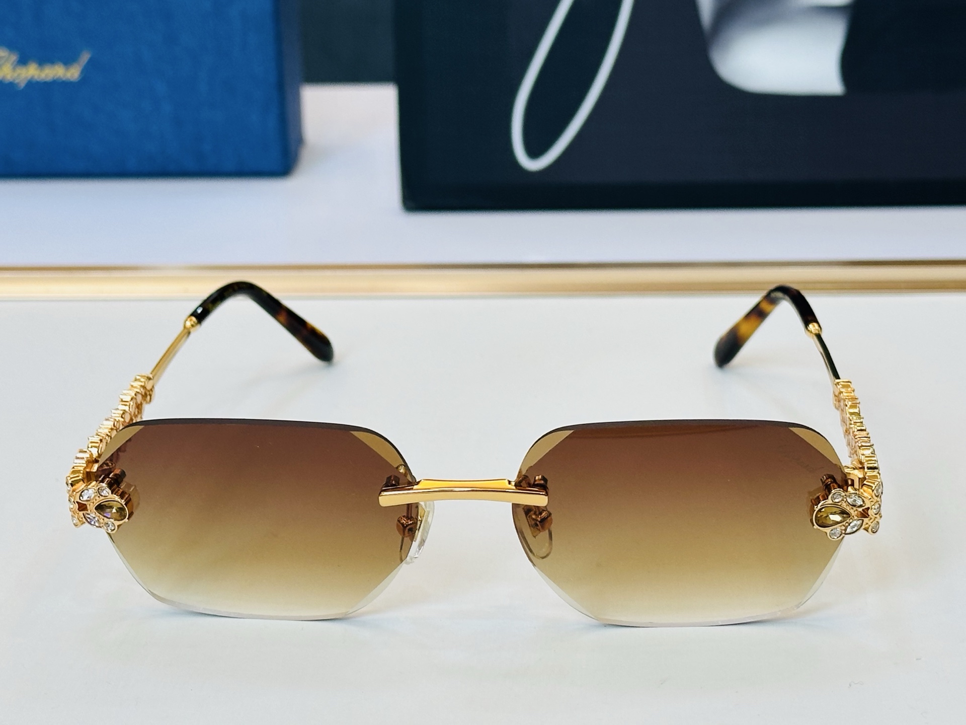 肖邦 🎩 SCHG984 Size：60口17-142 充满活力的 展现独特个性🌟展现大气的你 L高品质