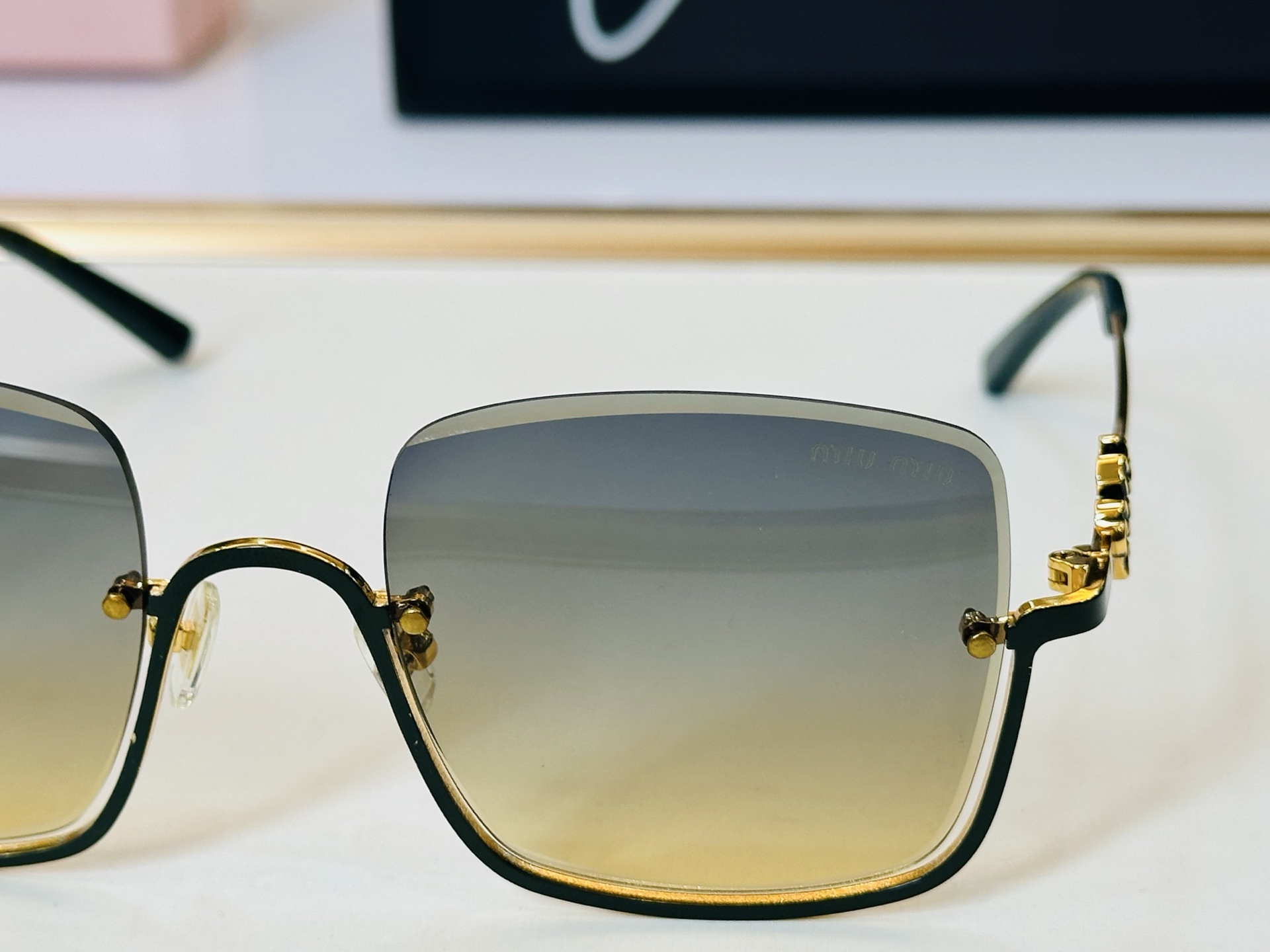 谬家 MU72W Size：54口21-142 女士太阳眼镜 [玫瑰][玫瑰] 高档 q时尚墨镜潮人[强