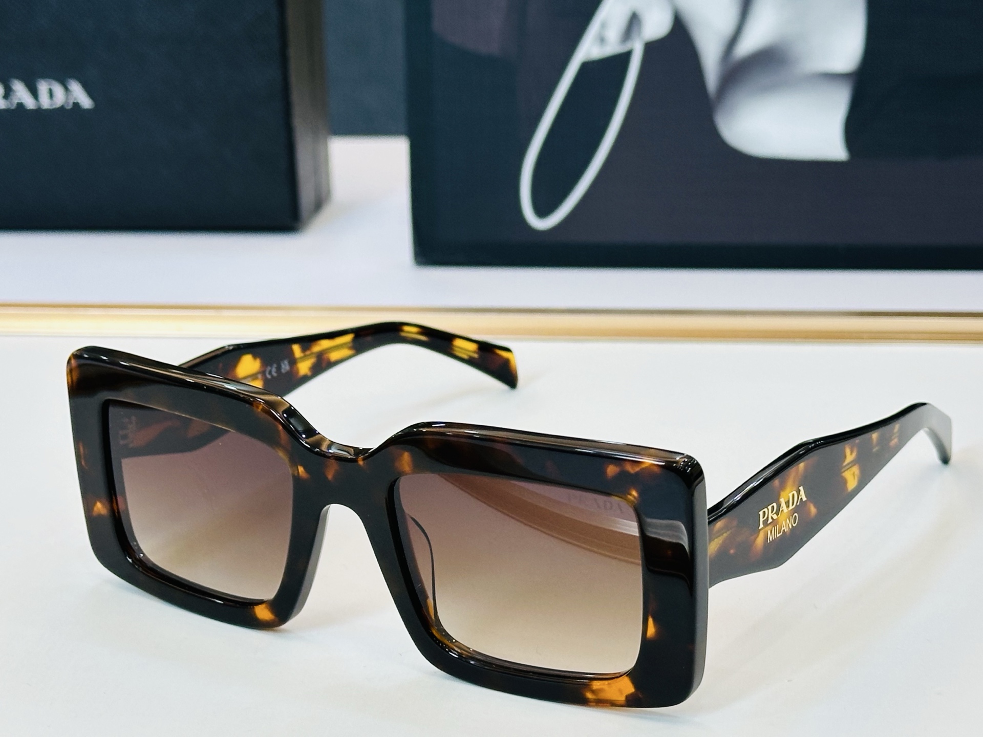 🔺PRAD*🔻普家 OPR D01S Size：52口21-140 眼镜系列堪称精湛制作 彰显独特个 Y