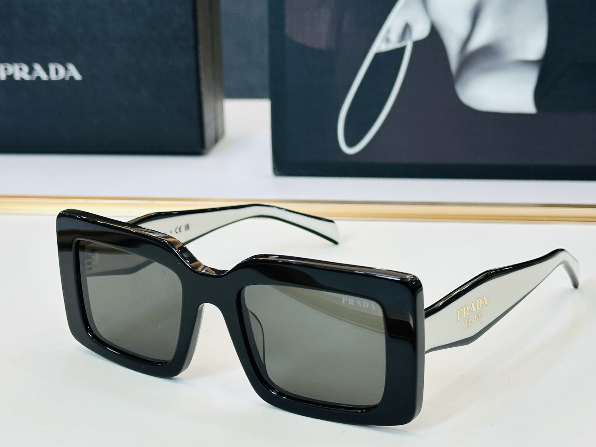 🔺PRAD*🔻普家 OPR D01S Size：52口21-140 眼镜系列堪称精湛制作 彰显独特个 Y