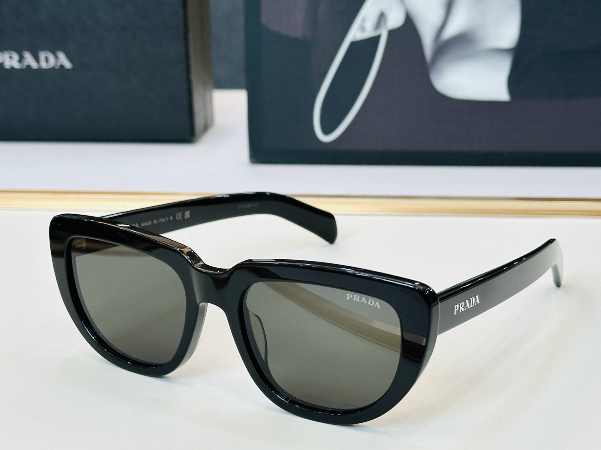 🔺PRAD*🔻普家 SPR C14VS Size：54口20-140 眼镜系列堪称精湛制作 彰显独特个 