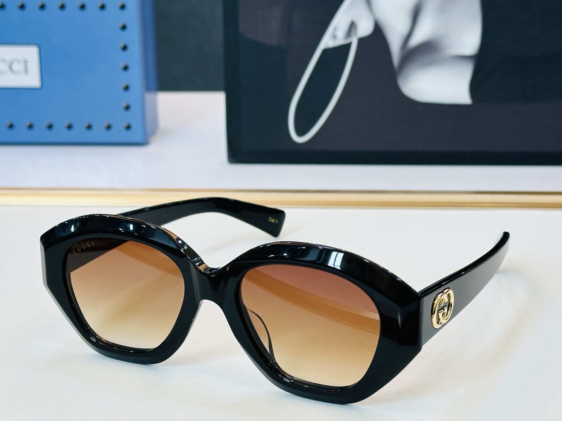 🔺GUCC*🔻 古家GG2200S Size：56口20-145 女士款 原版墨镜搭配镜框🔝🔝时尚靓丽 
