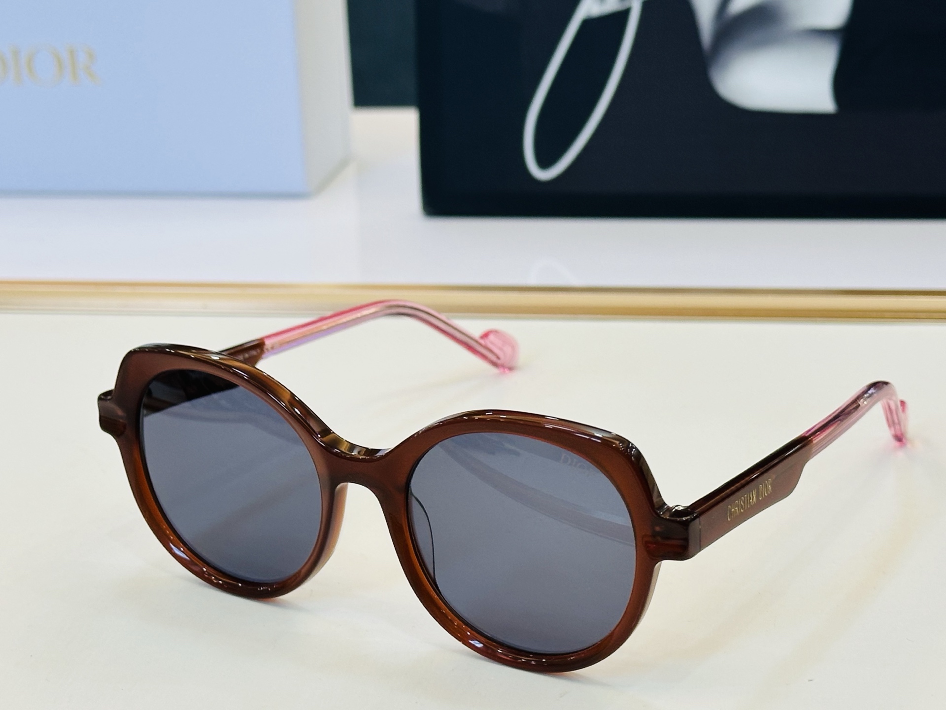 推荐 Dio* 迪家 S81 Size：54口18-145 时尚达人超爱💞 Z时尚百搭