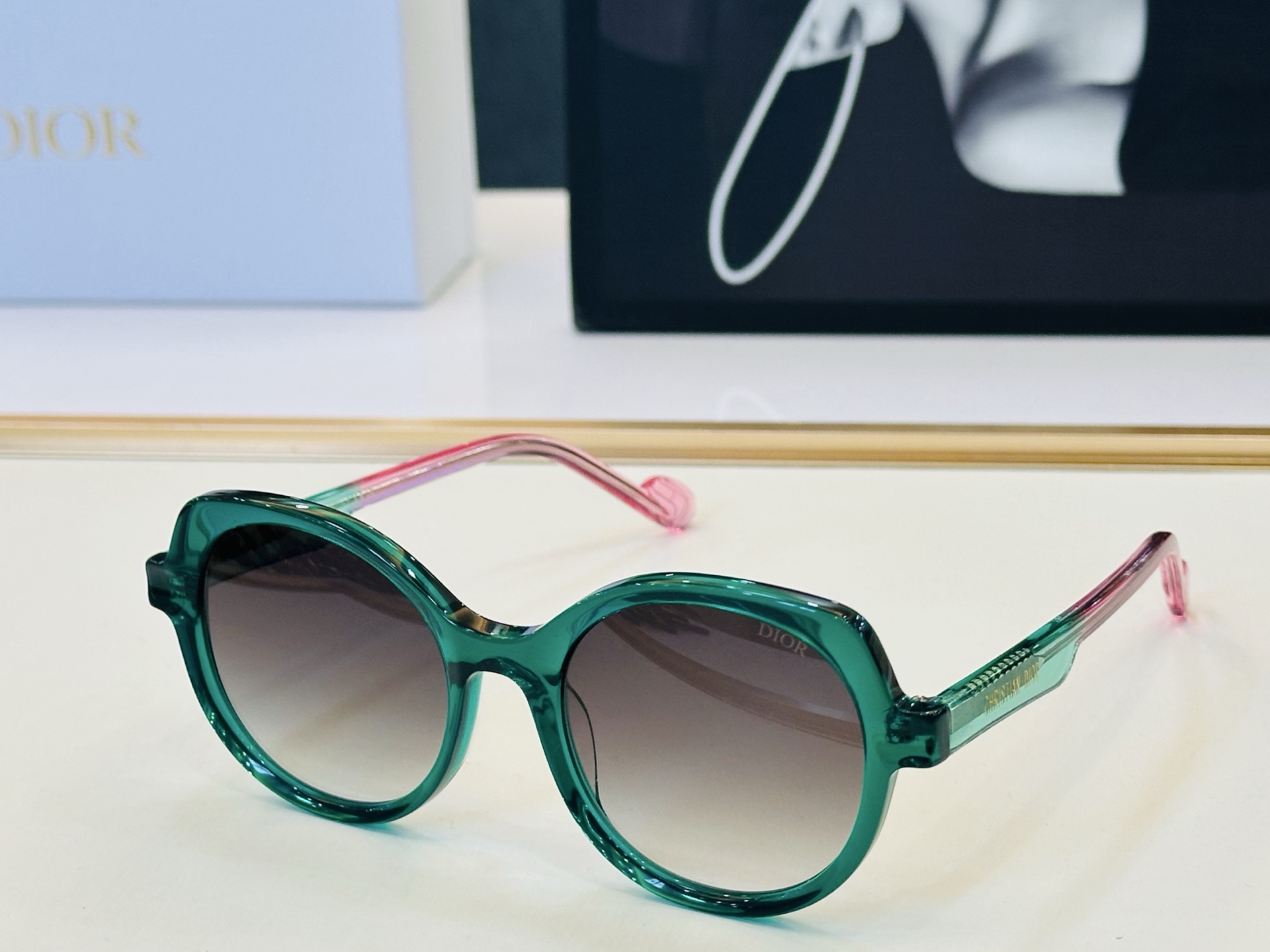 推荐 Dio* 迪家 S81 Size：54口18-145 时尚达人超爱💞 Z时尚百搭