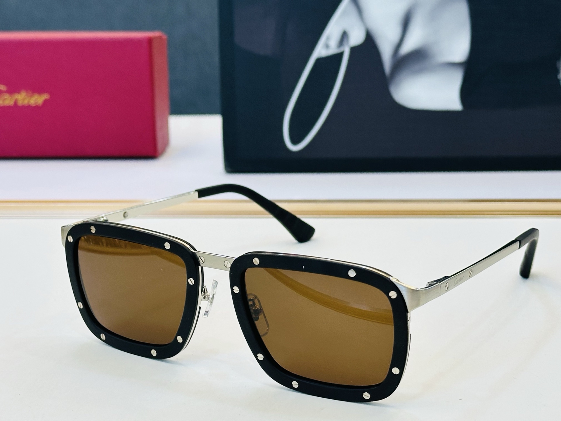 新款 Cartier 卡家 MODEL: CT0577S Size：56口22-145 高品质 品牌标志