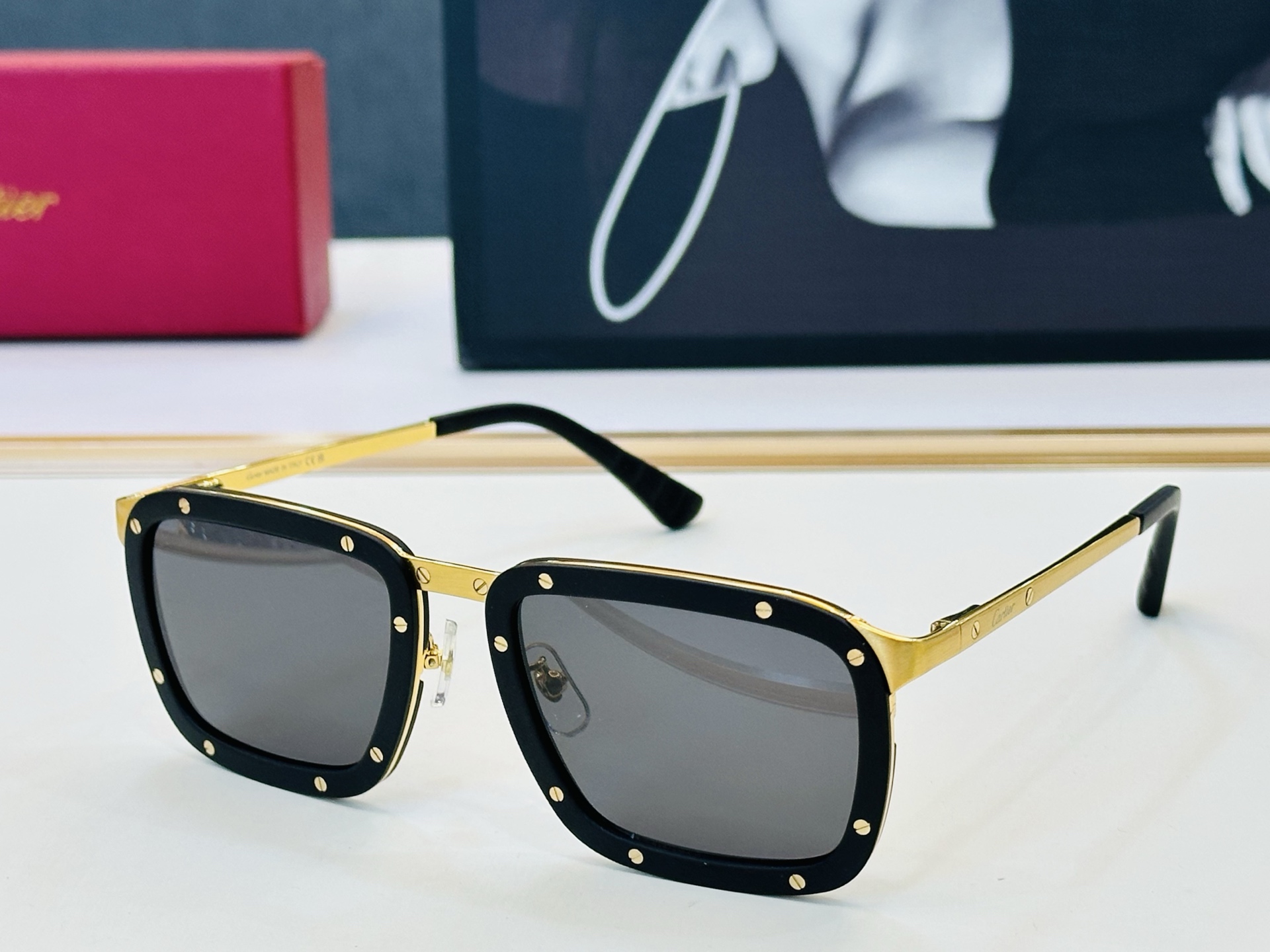 新款 Cartier 卡家 MODEL: CT0577S Size：56口22-145 高品质 品牌标志