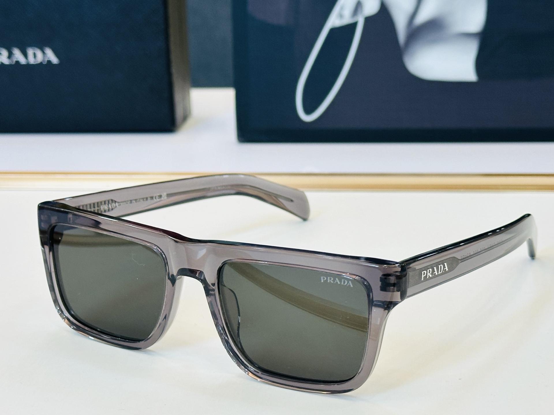 🔺PRAD*🔻普家 SPR C15V Size：53口21-140 眼镜系列堪称精湛制作 彰显独特个 Y