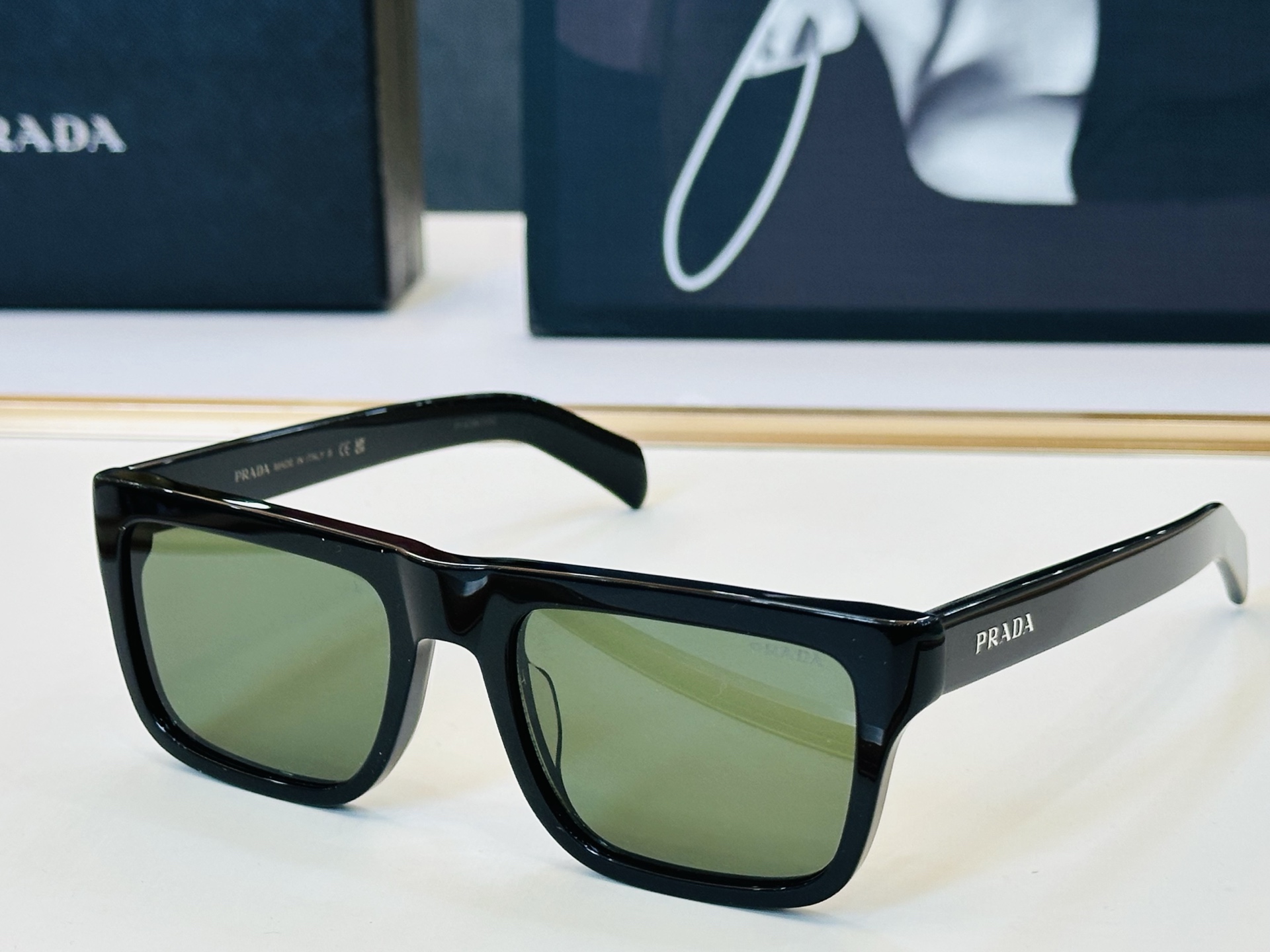 🔺PRAD*🔻普家 SPR C15V Size：53口21-140 眼镜系列堪称精湛制作 彰显独特个 Y