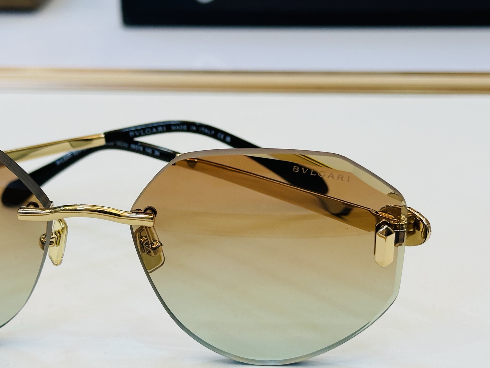 🆕款 官网同售 宝格家 BV40059U 👍 Size ：58口18-145 绝对要买😎品质非常完美 q